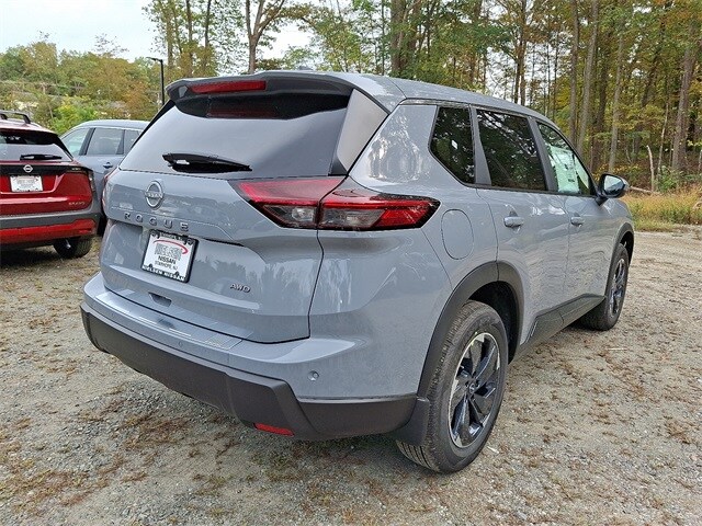 2026 Nissan Rogue SV photo 4