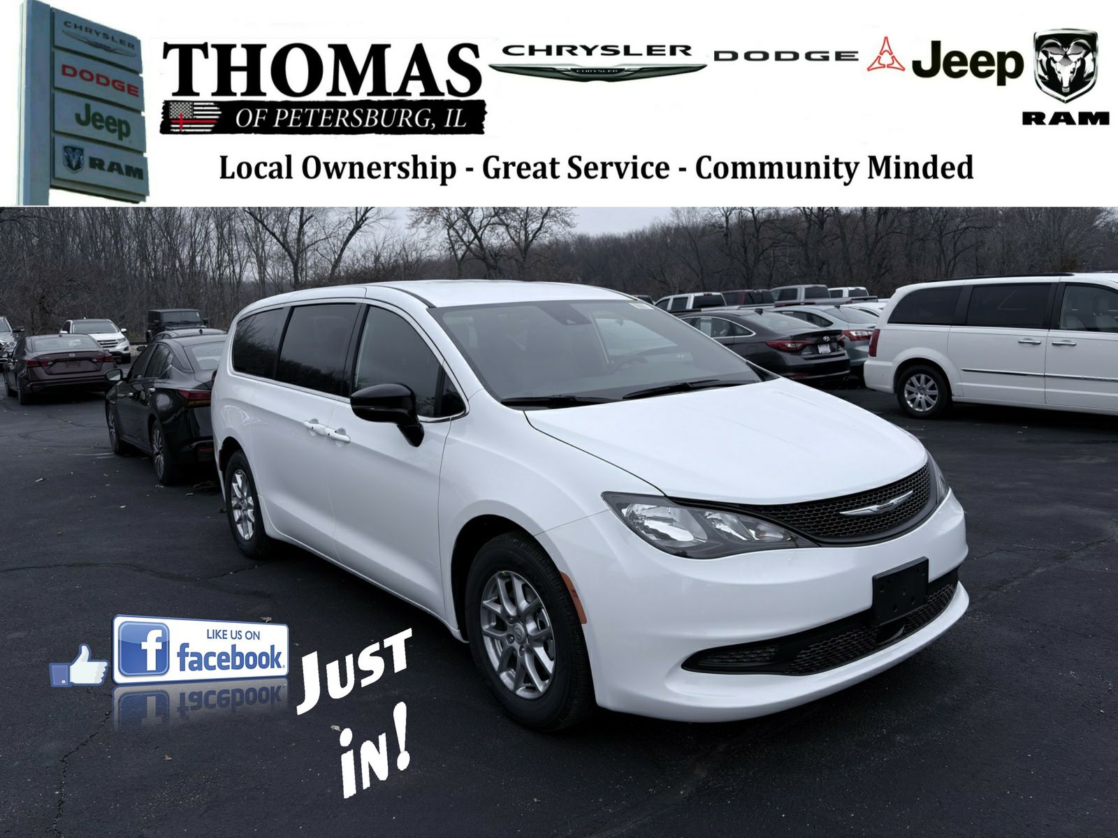 2024 Chrysler Pacifica Touring L's photo