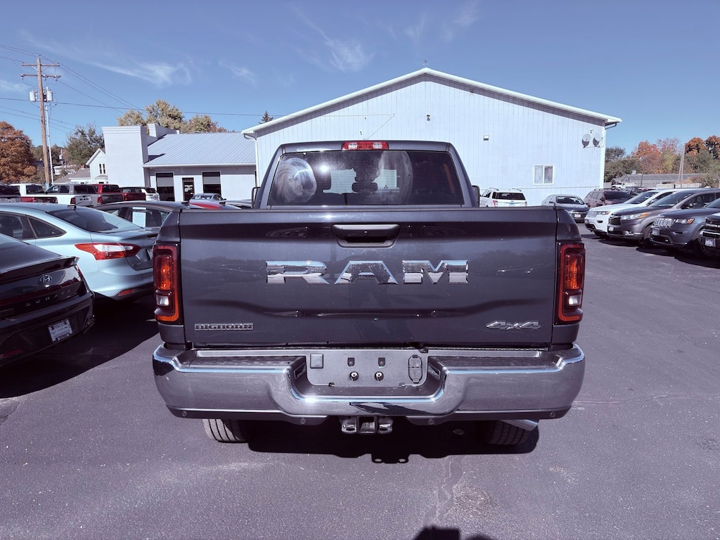 New 2026 Ram 2500 BIG HORN CREW CAB 4X4 6'4 BOX Pickup