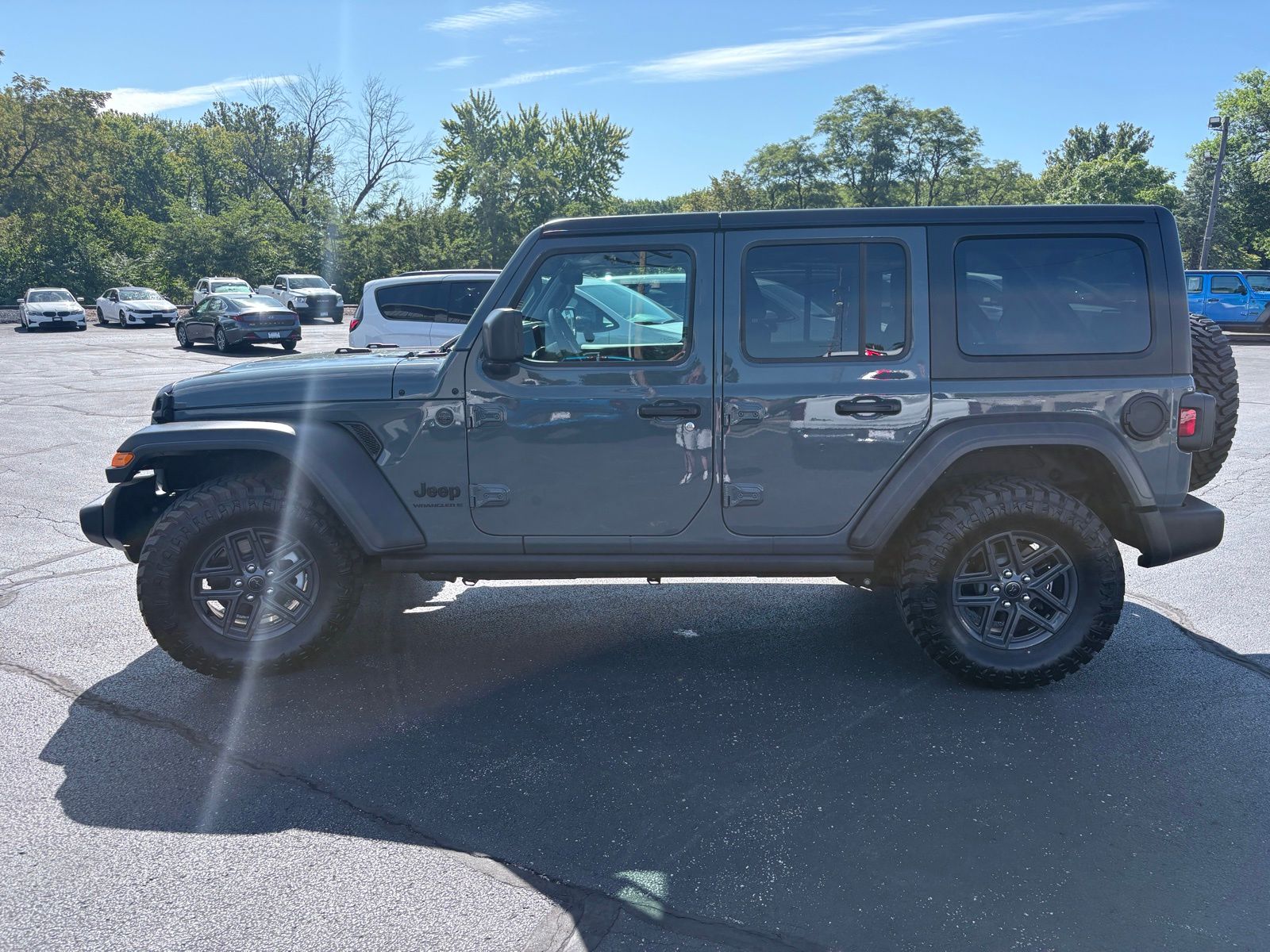 2024 Jeep Wrangler Sport S photo 4