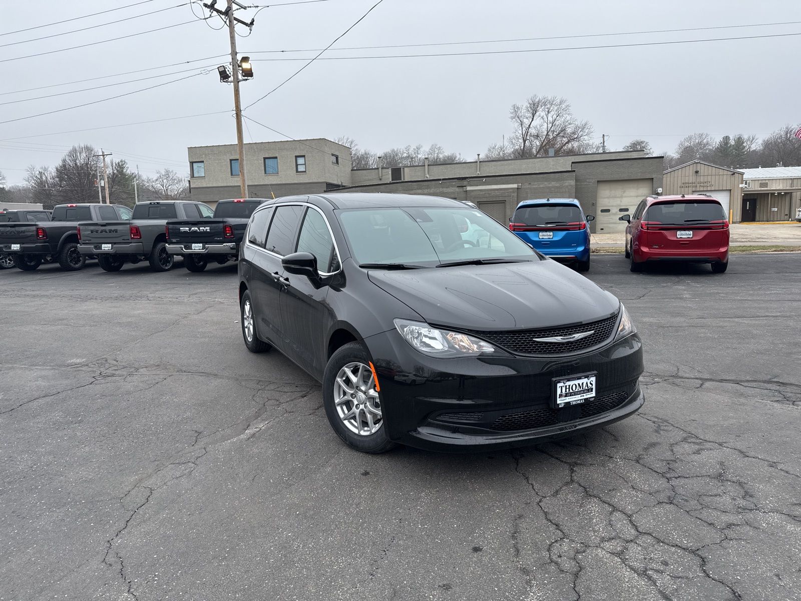 2026 Chrysler Voyager LX's photo