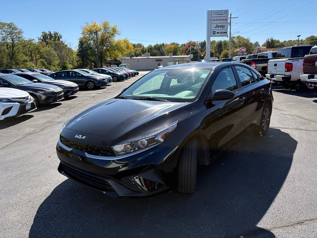 Used 2024 Kia Forte LXS Sedan