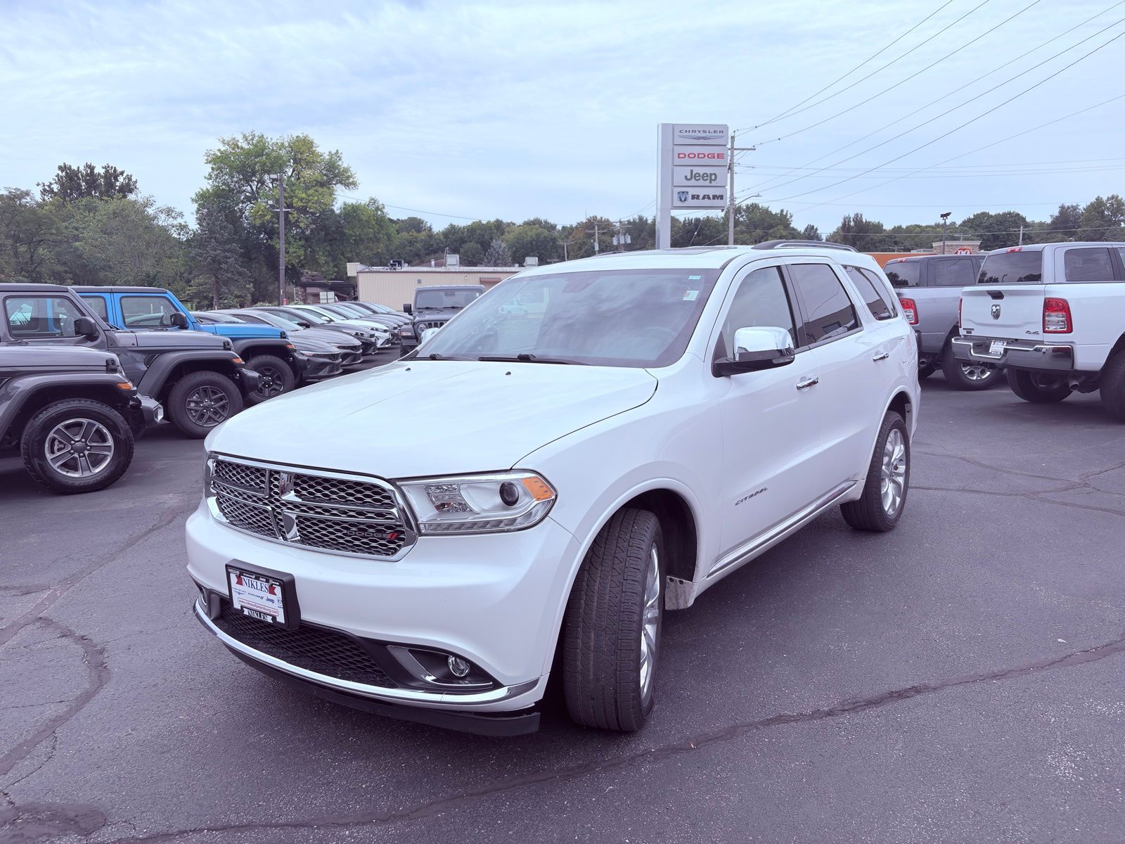 2017 Dodge Durango Citadel photo 3