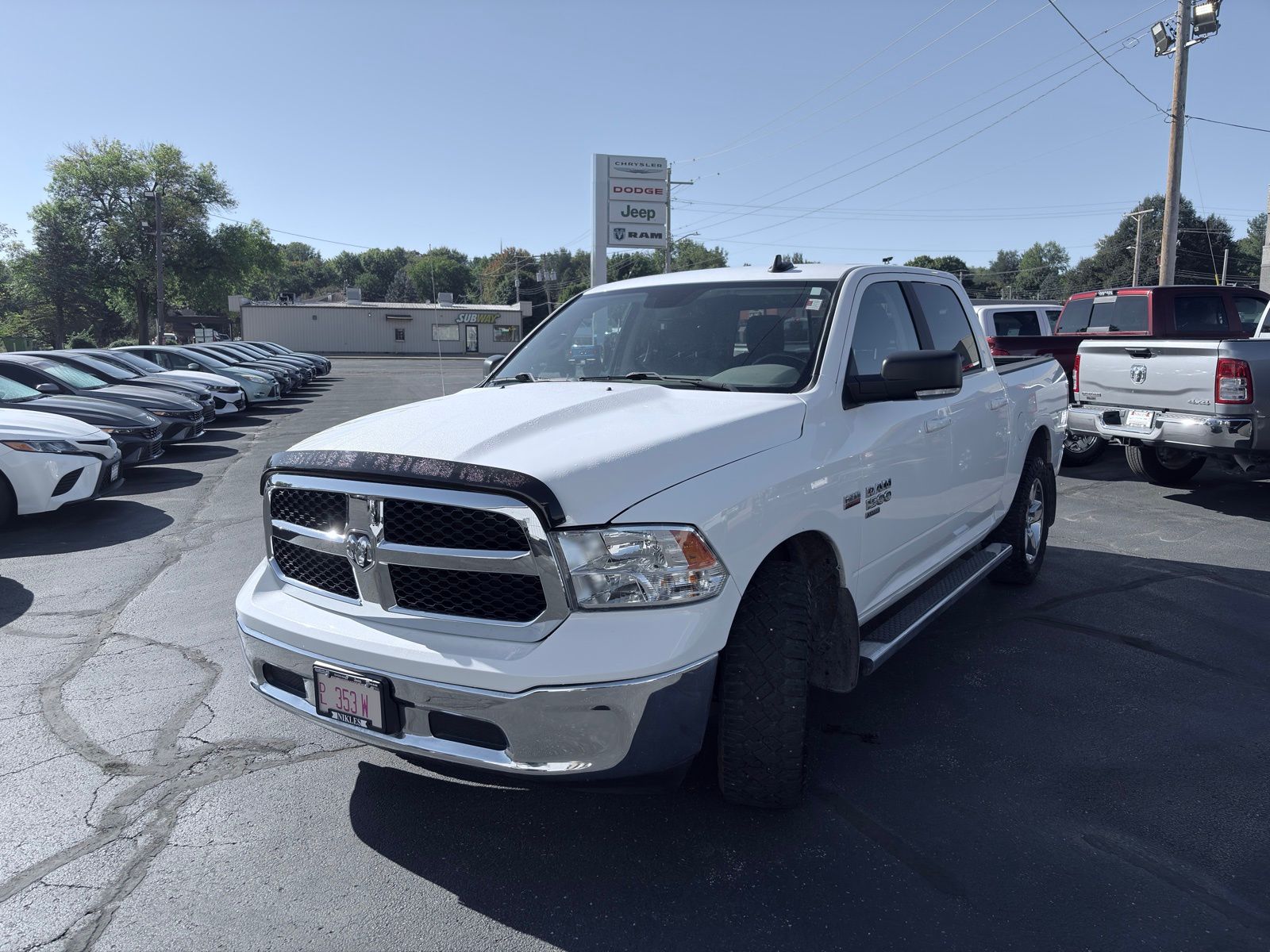 2020 Ram 1500 Classic SLT photo 3