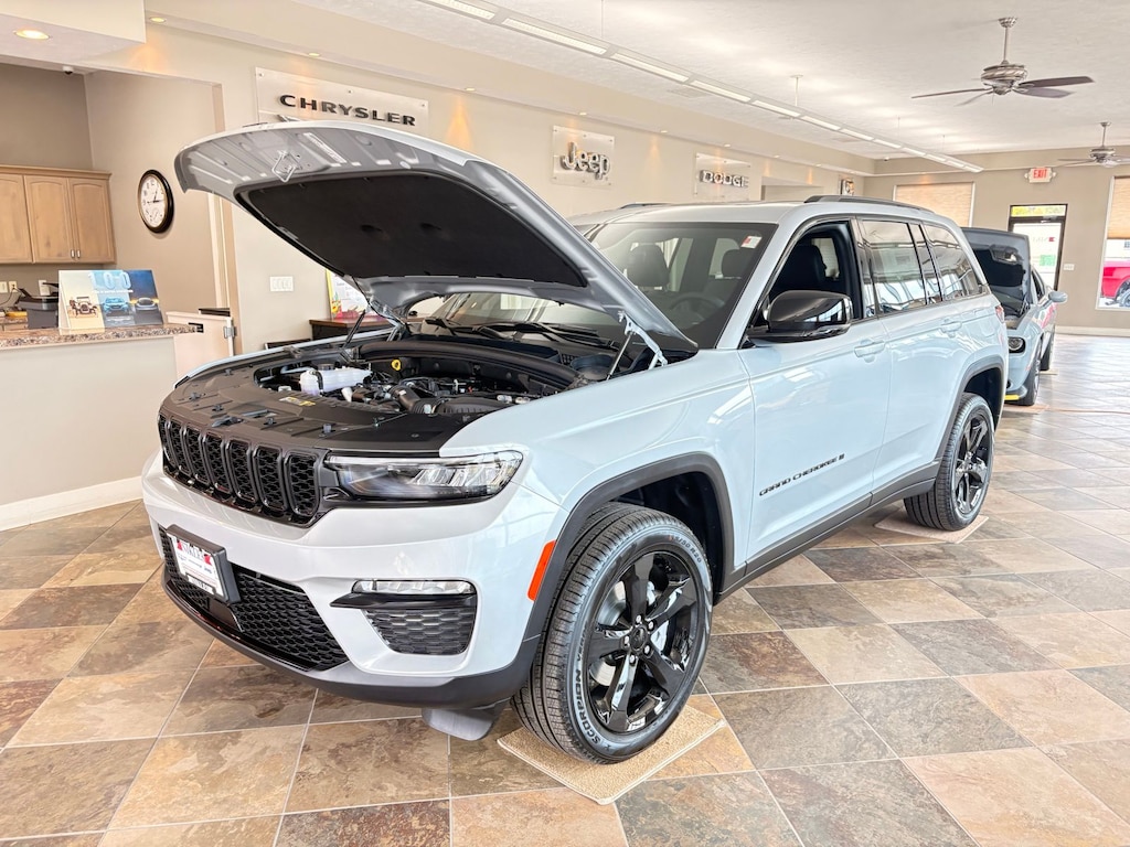 New 2025 Jeep Grand Cherokee LIMITED 4X4 Sport Utility
