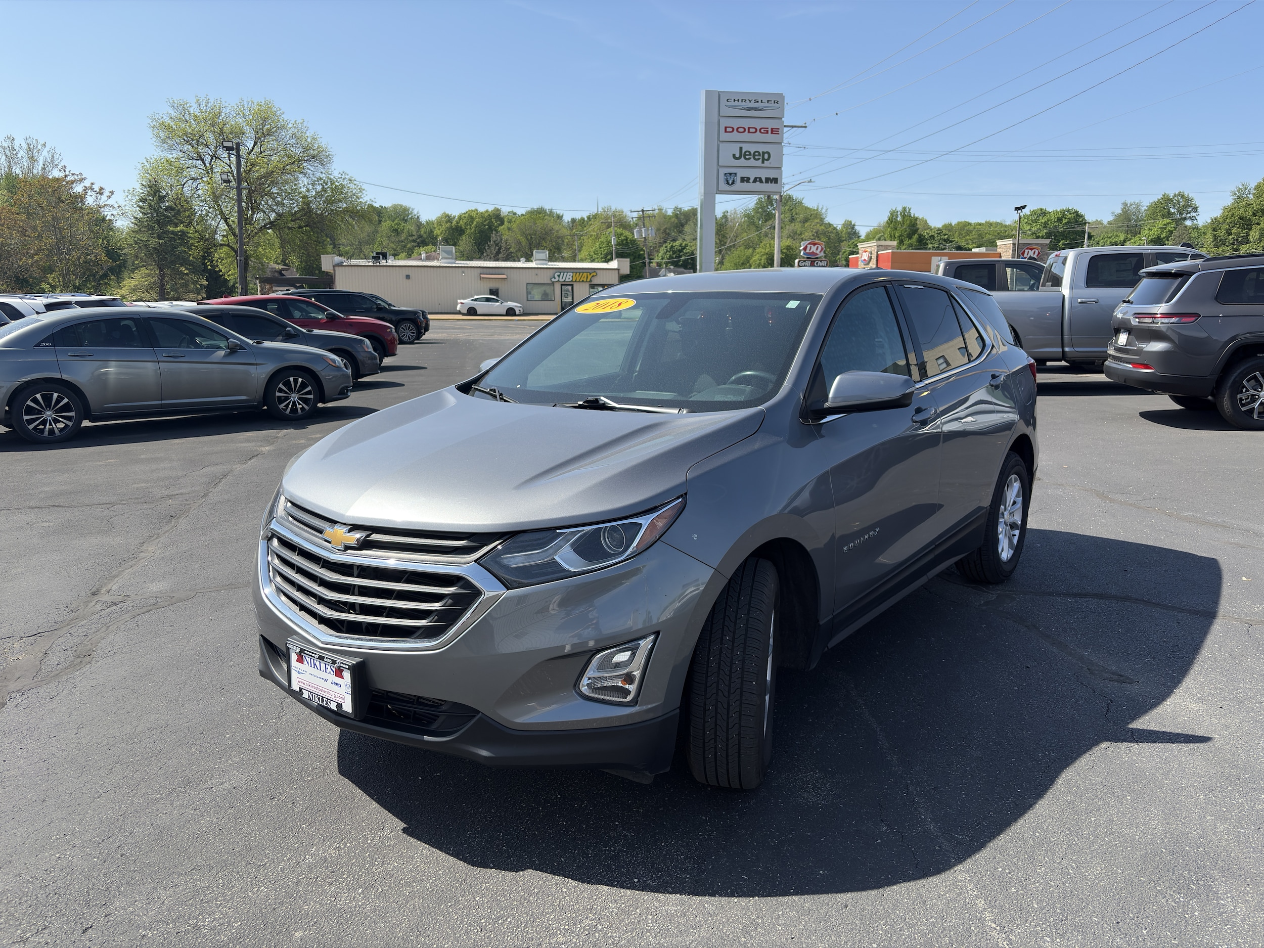 Used 2018 Chevrolet Equinox LT with VIN 3GNAXSEV3JL110018 for sale in Petersburg, IL