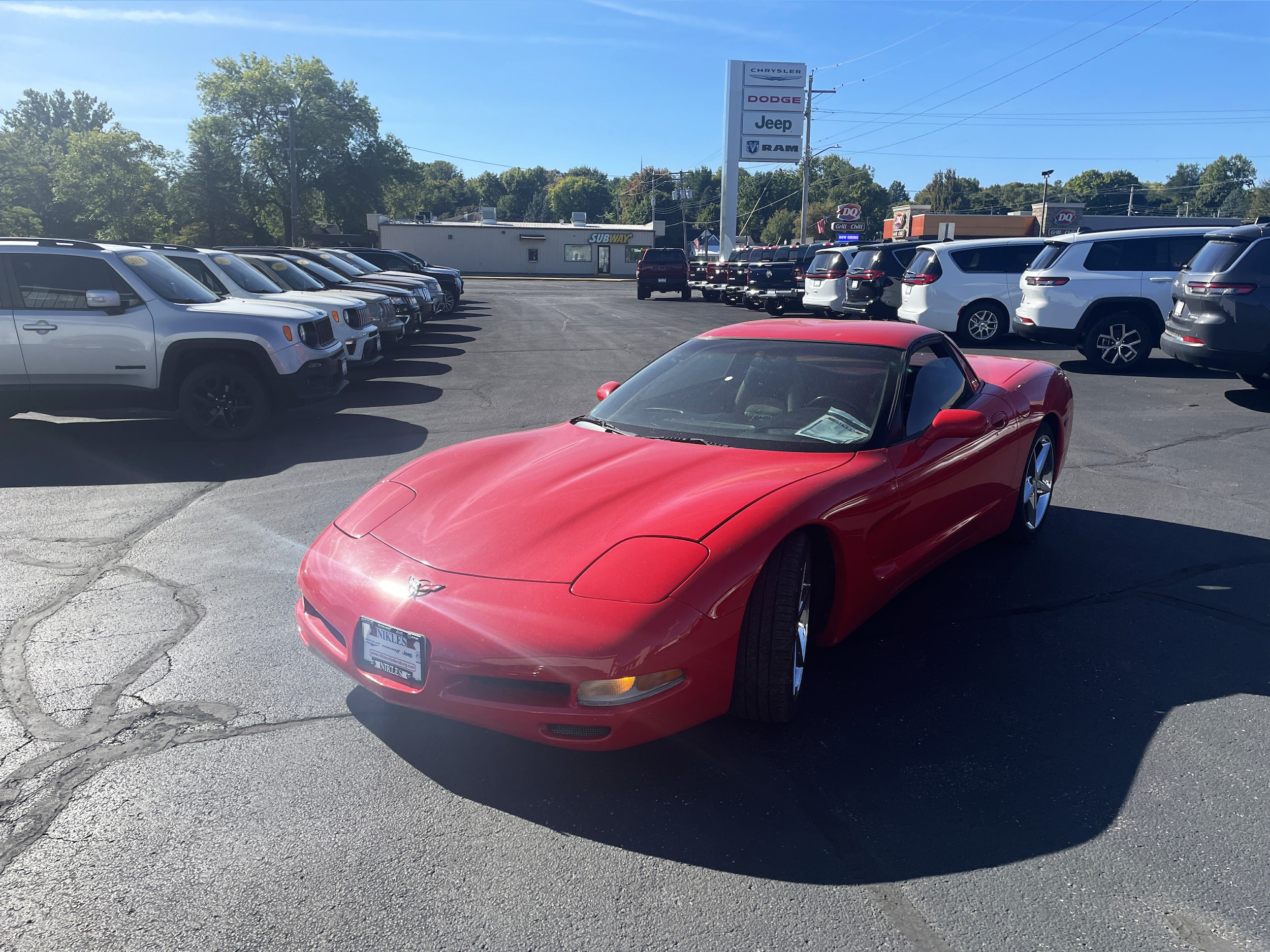 Used 2000 Chevrolet Corvette Base with VIN 1G1YY22G0Y5131440 for sale in Petersburg, IL