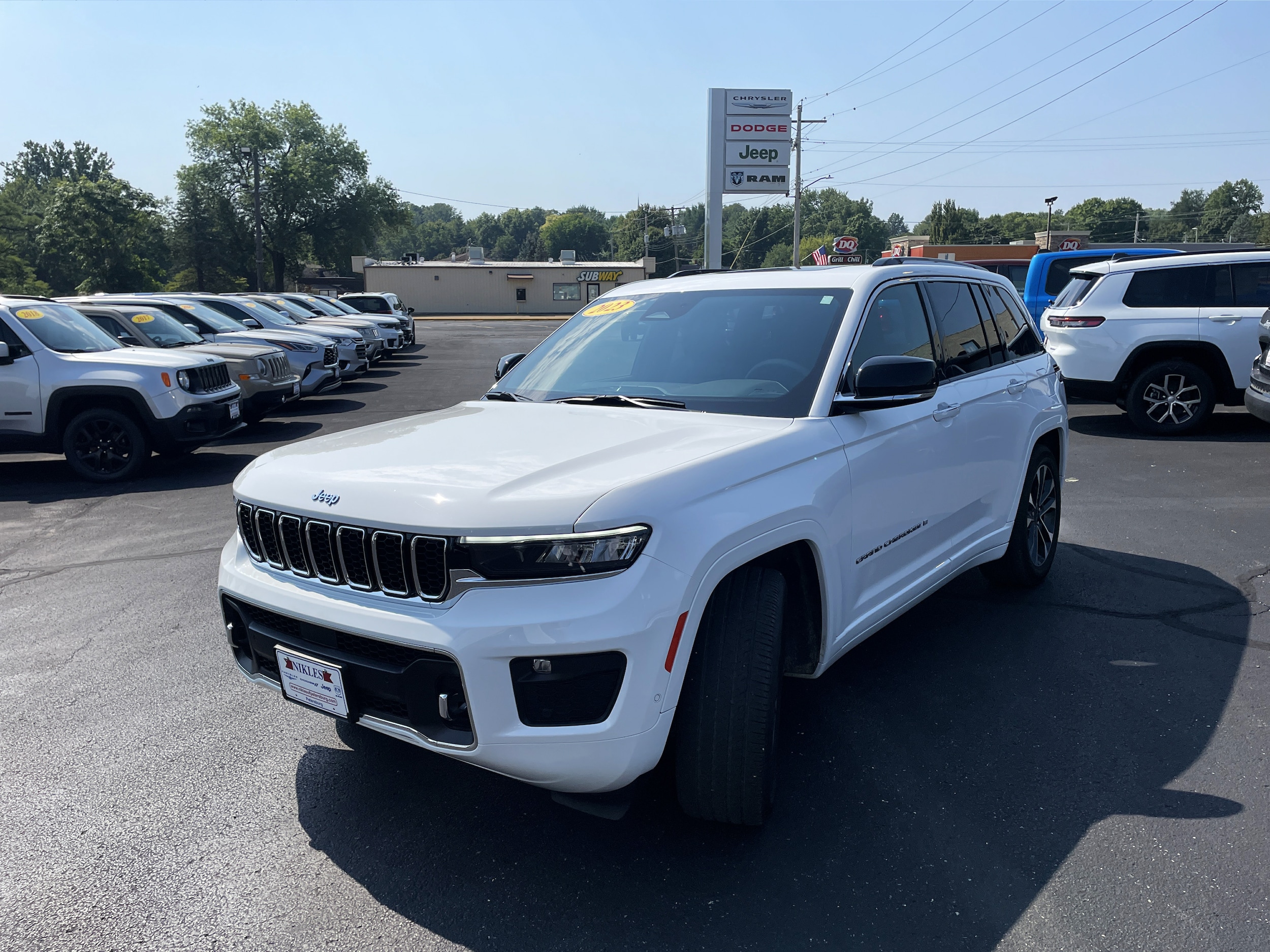 Used 2023 Jeep Grand Cherokee Overland with VIN 1C4RJHDG0PC594835 for sale in Petersburg, IL