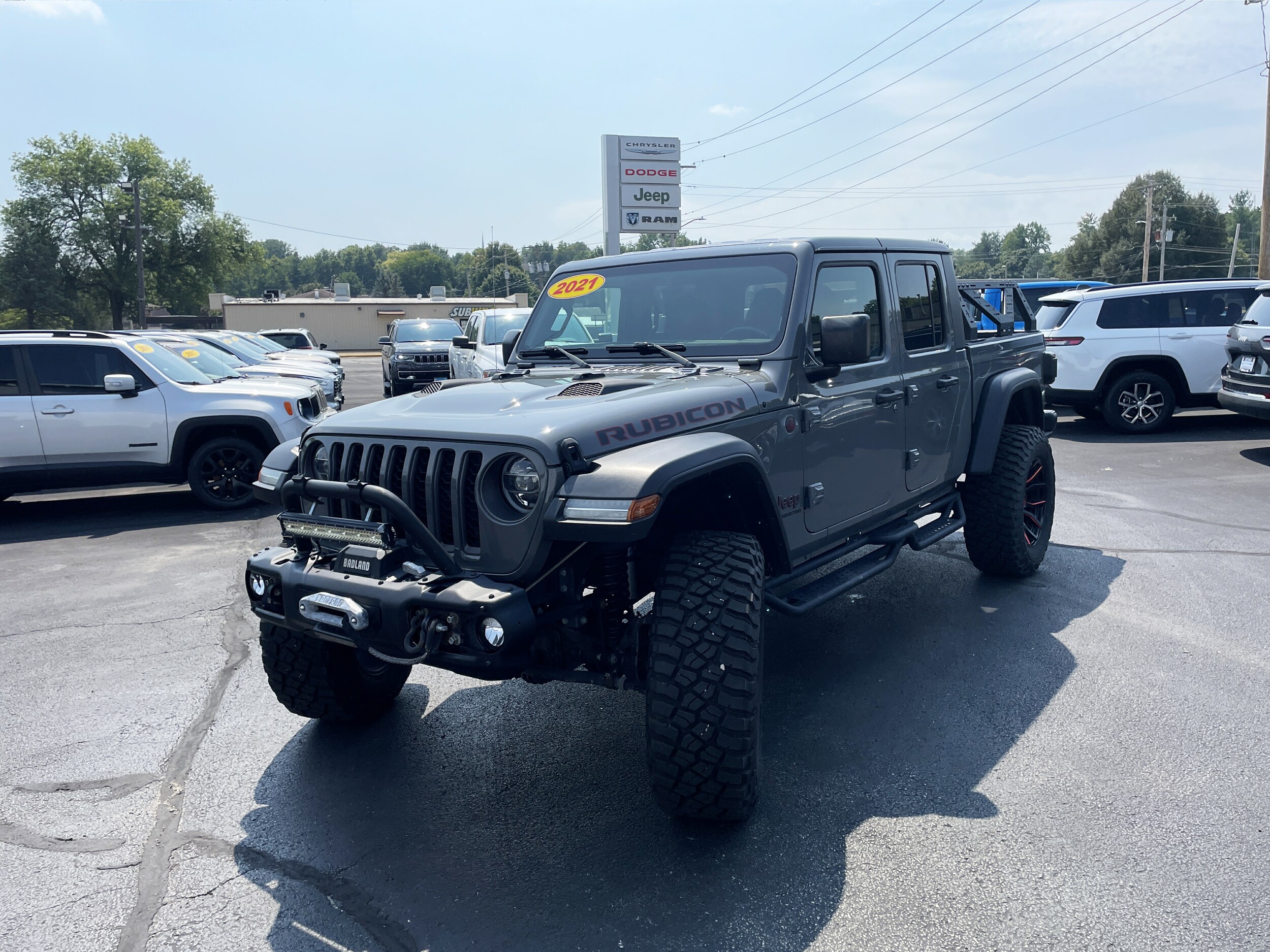 Used 2021 Jeep Gladiator Rubicon with VIN 1C6JJTBGXML537693 for sale in Petersburg, IL