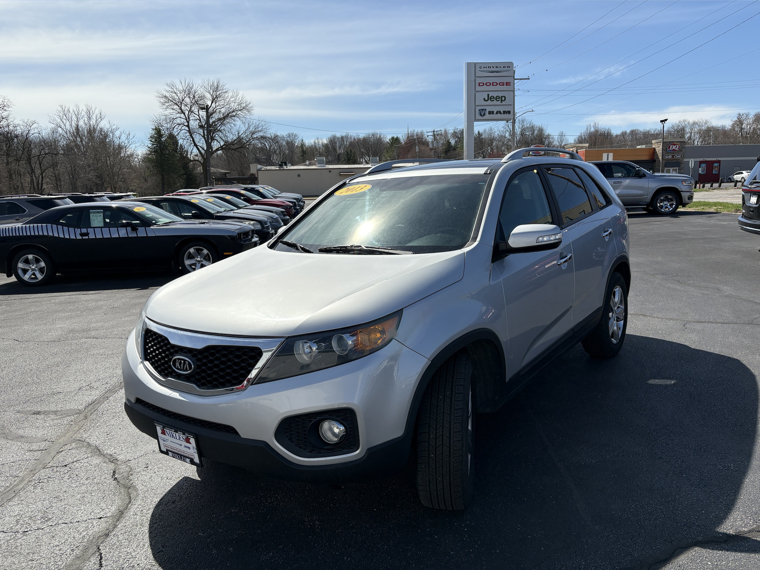 Used 2013 Kia Sorento EX with VIN 5XYKU4A28DG420772 for sale in Petersburg, IL