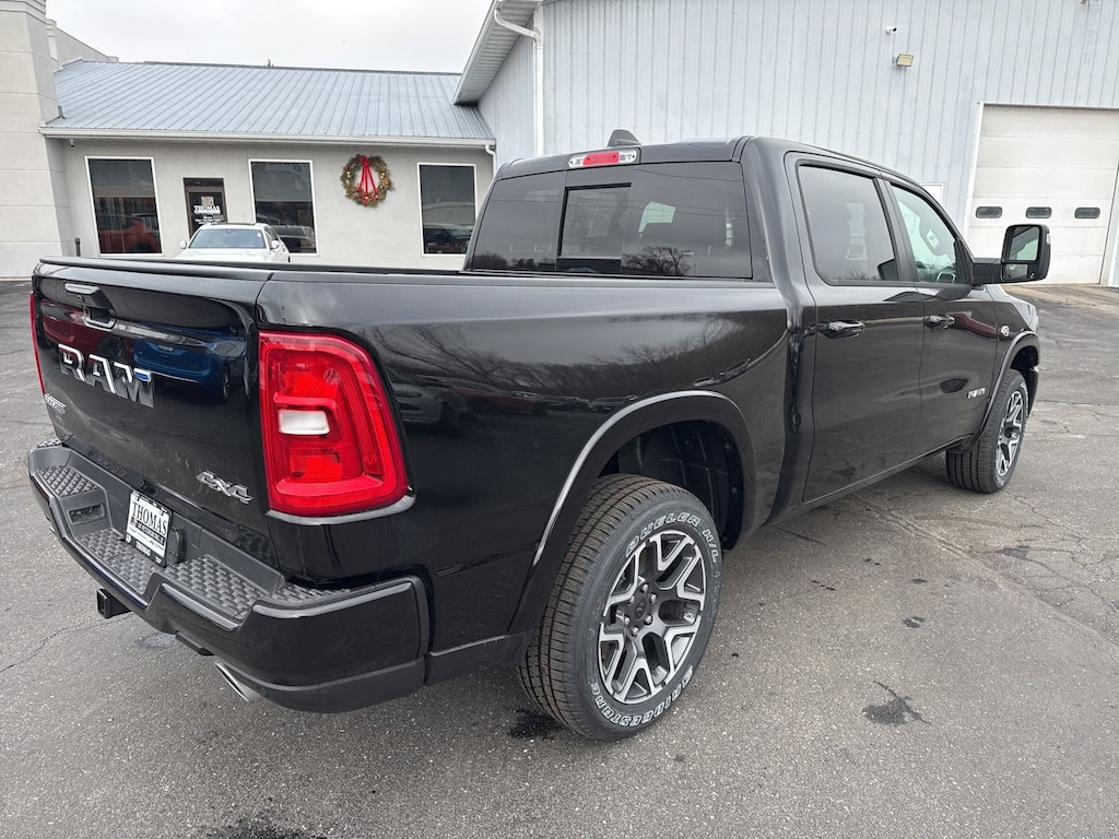 New 2026 Ram 1500 LARAMIE CREW CAB 4X4 5'7 BOX Pickup