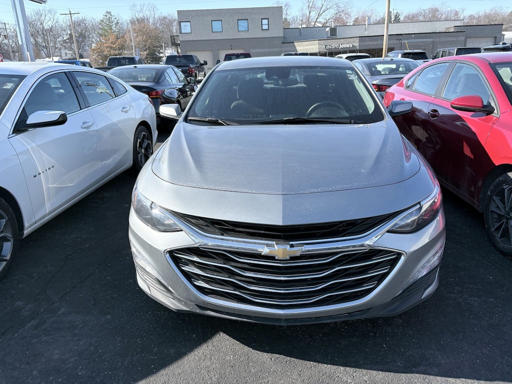 Used 2024 Chevrolet Malibu LT Sedan