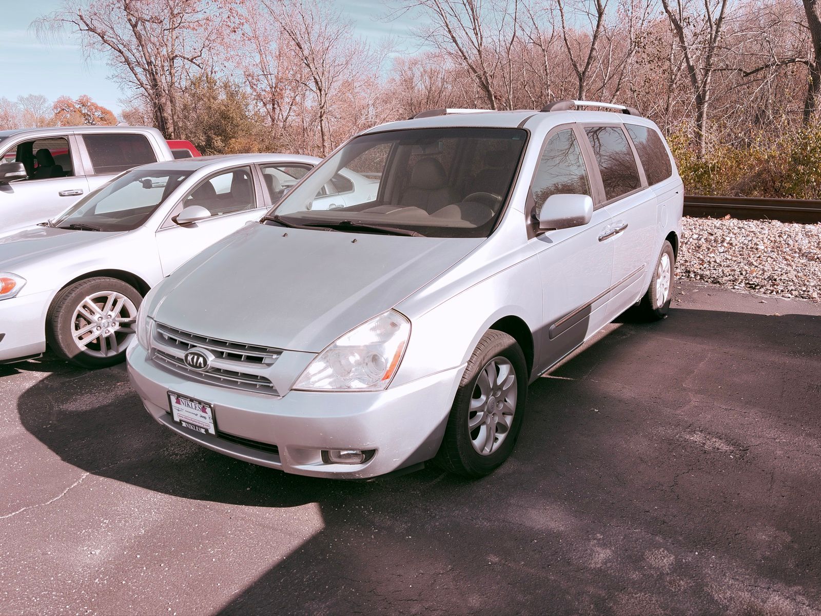 2010 Kia Sedona EX photo 2