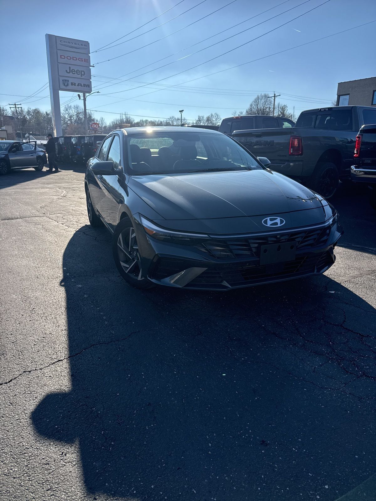 2024 Hyundai Elantra Limited's photo