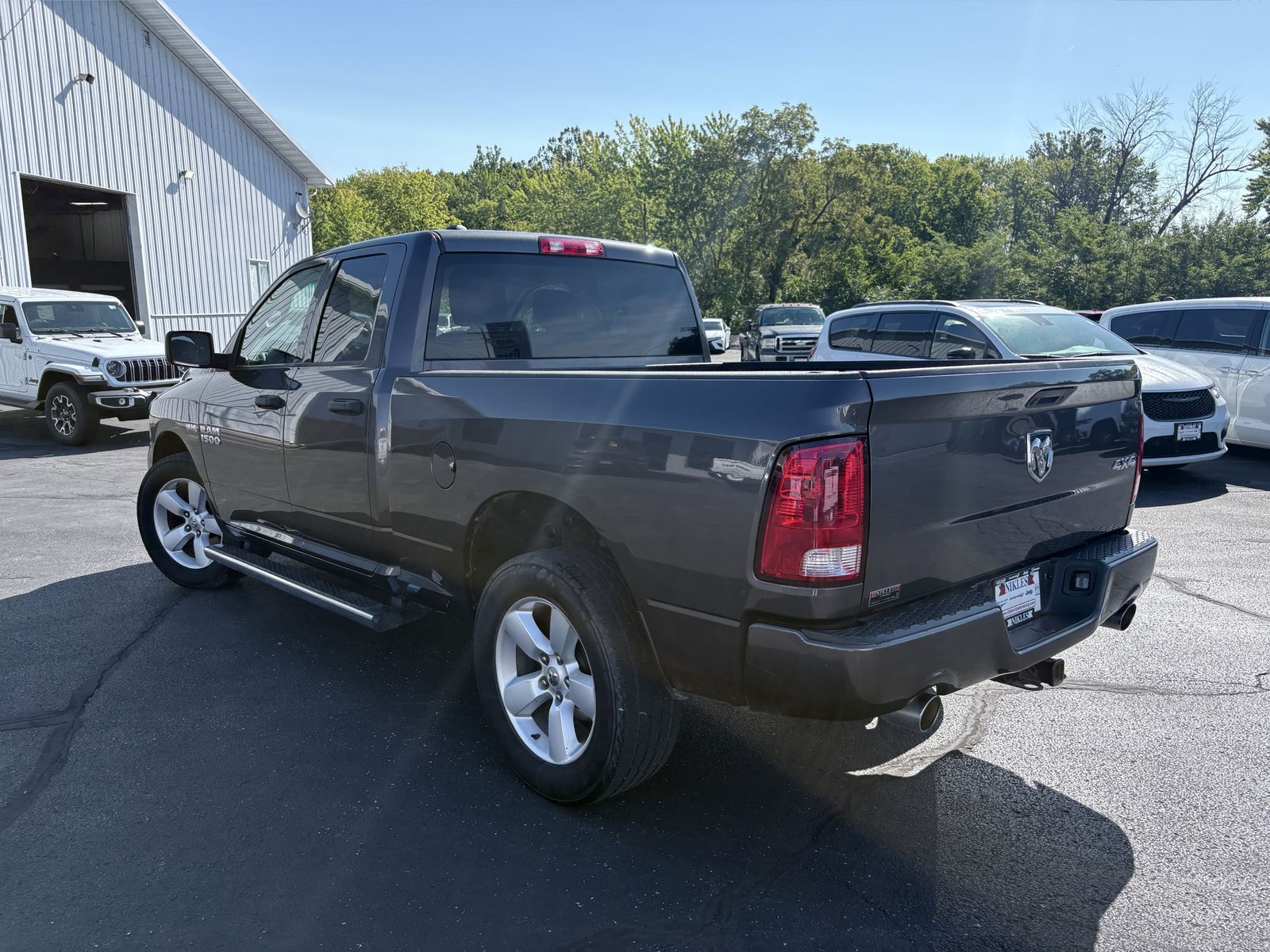 2014 Ram 1500 Express photo 3
