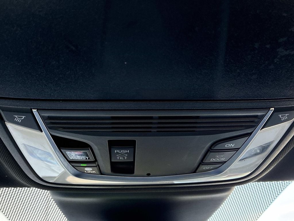 2023 Acura TLX A-SPEC Package - Photo 39