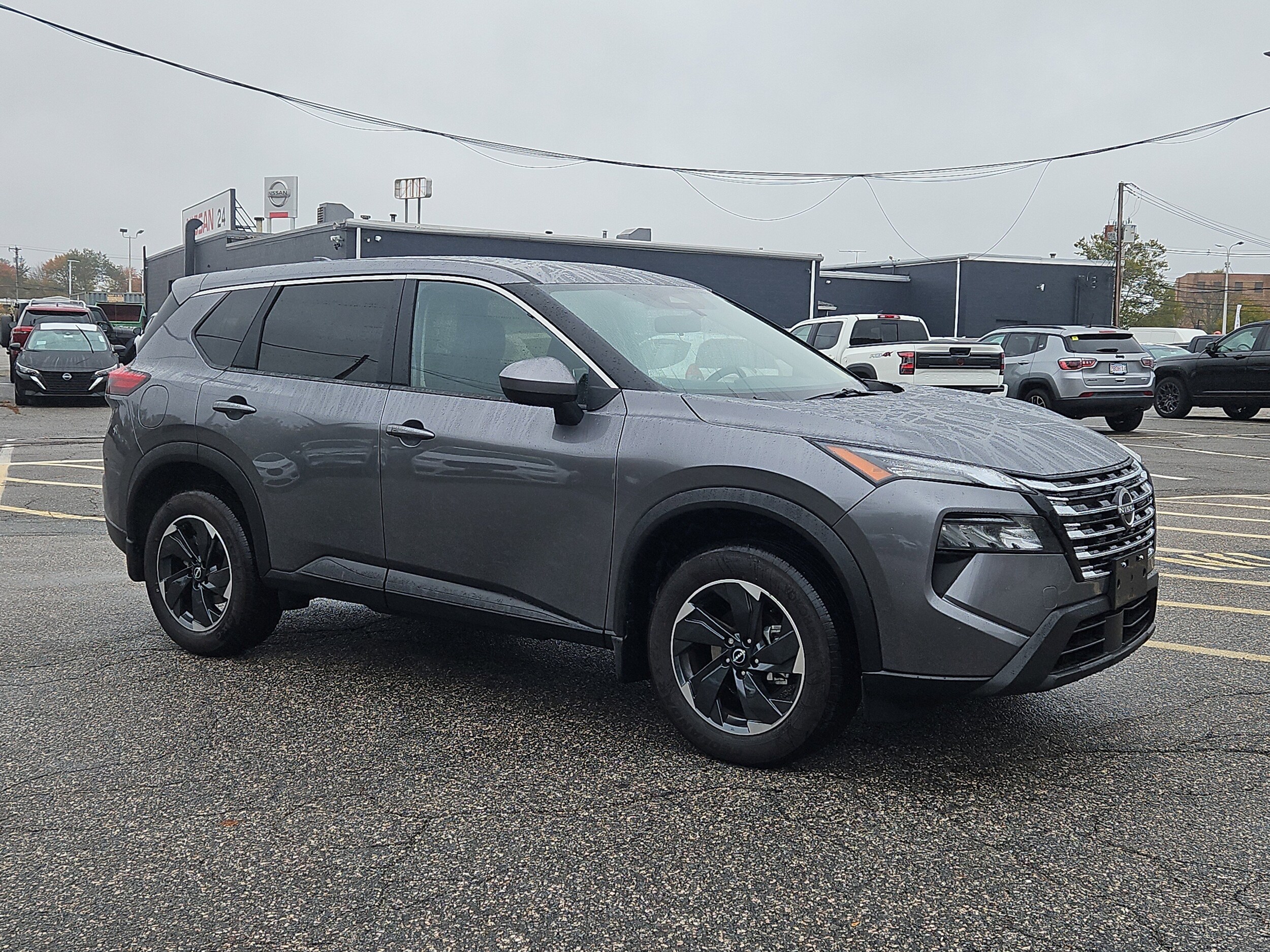 2025 Nissan Rogue SV photo 2