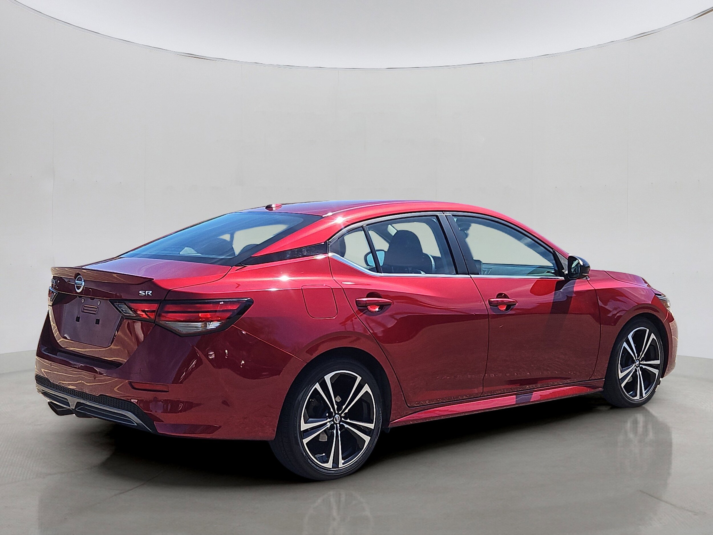 2021 Nissan Sentra SR photo 3