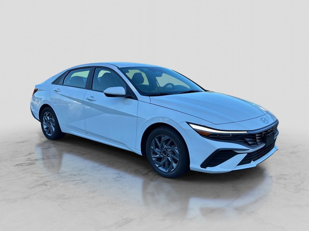 Used 2024 Hyundai Elantra SEL Sedan