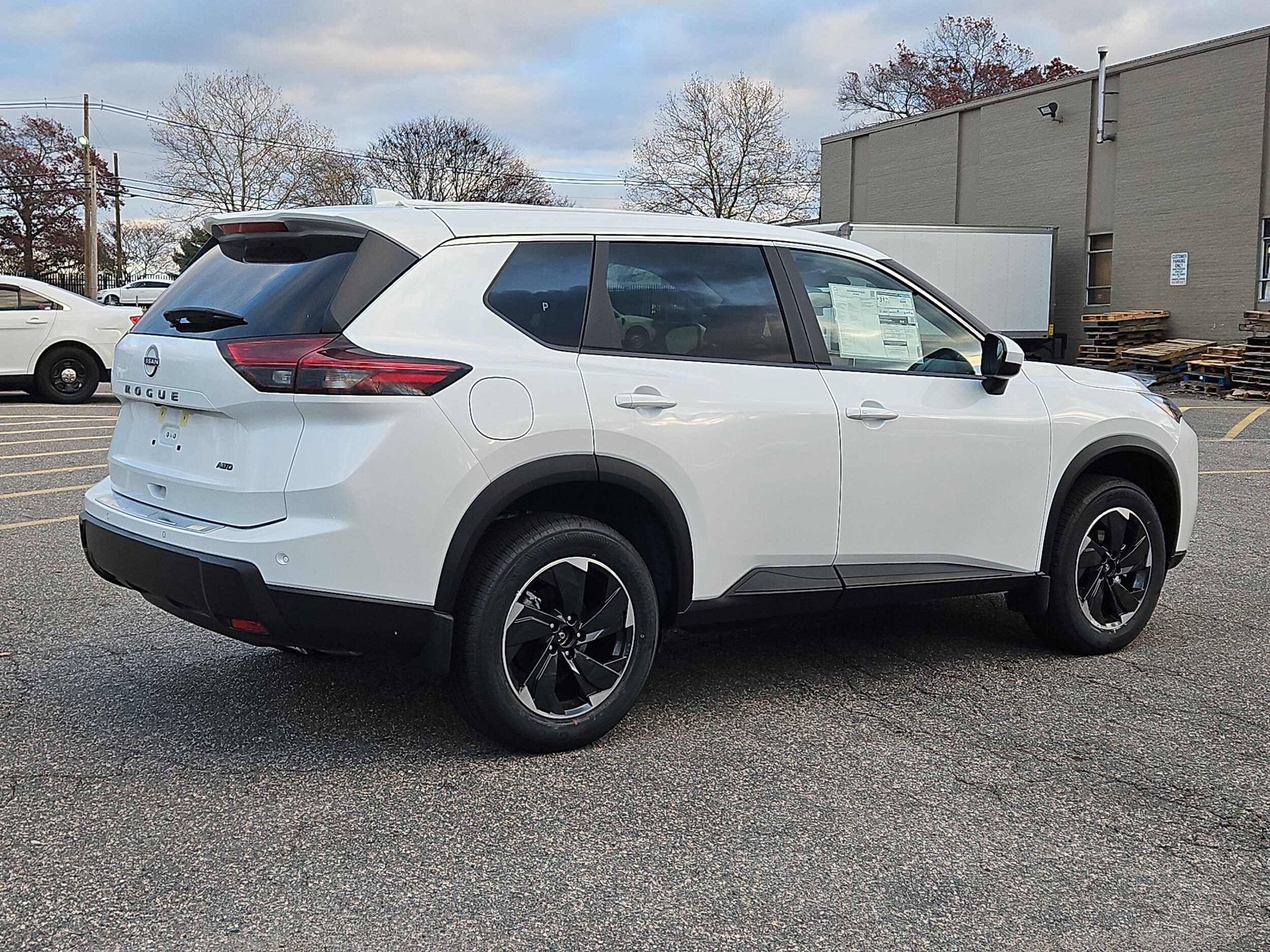 2026 Nissan Rogue SV photo 3