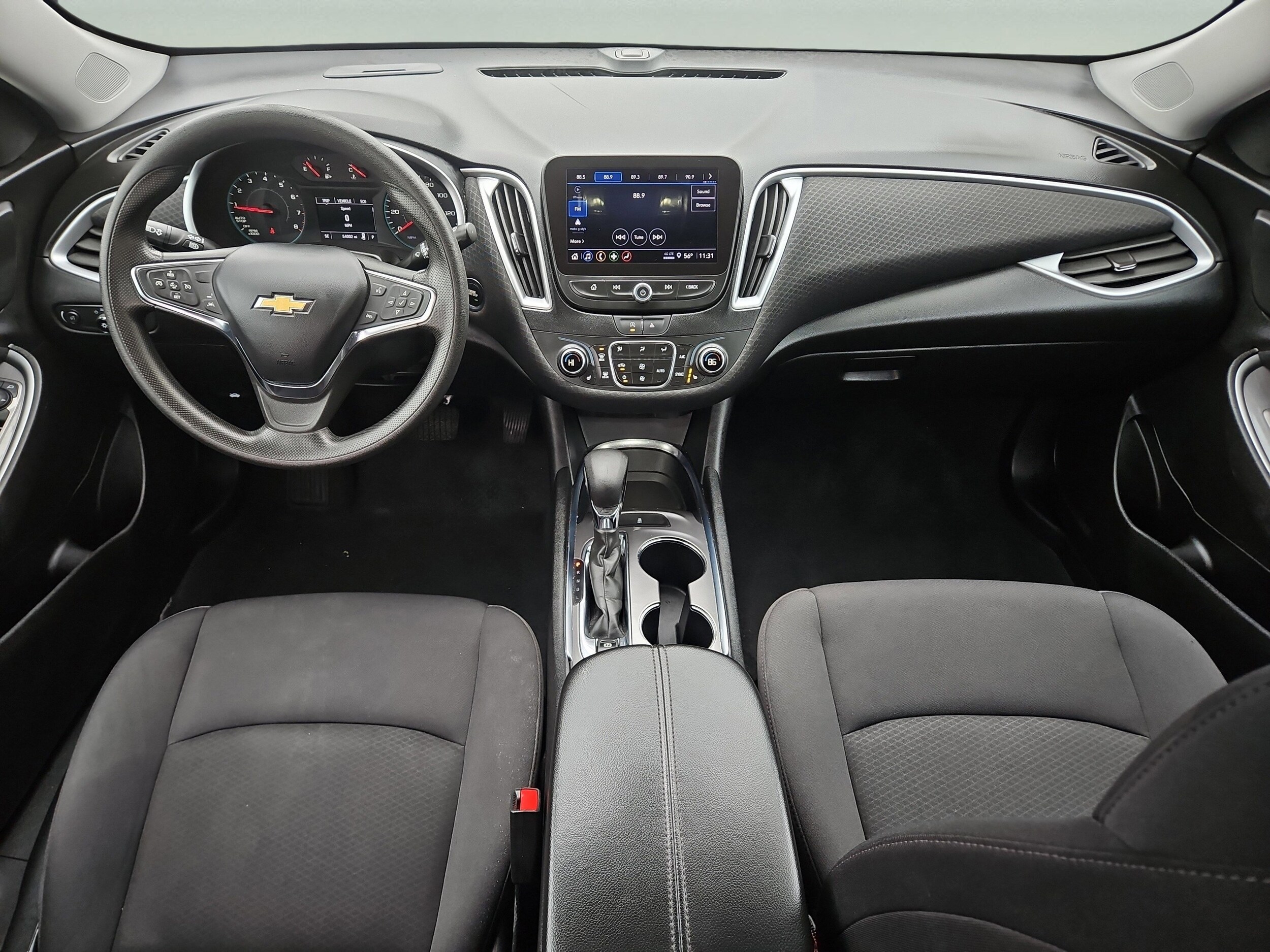 2023 Chevrolet Malibu 1LT photo 2