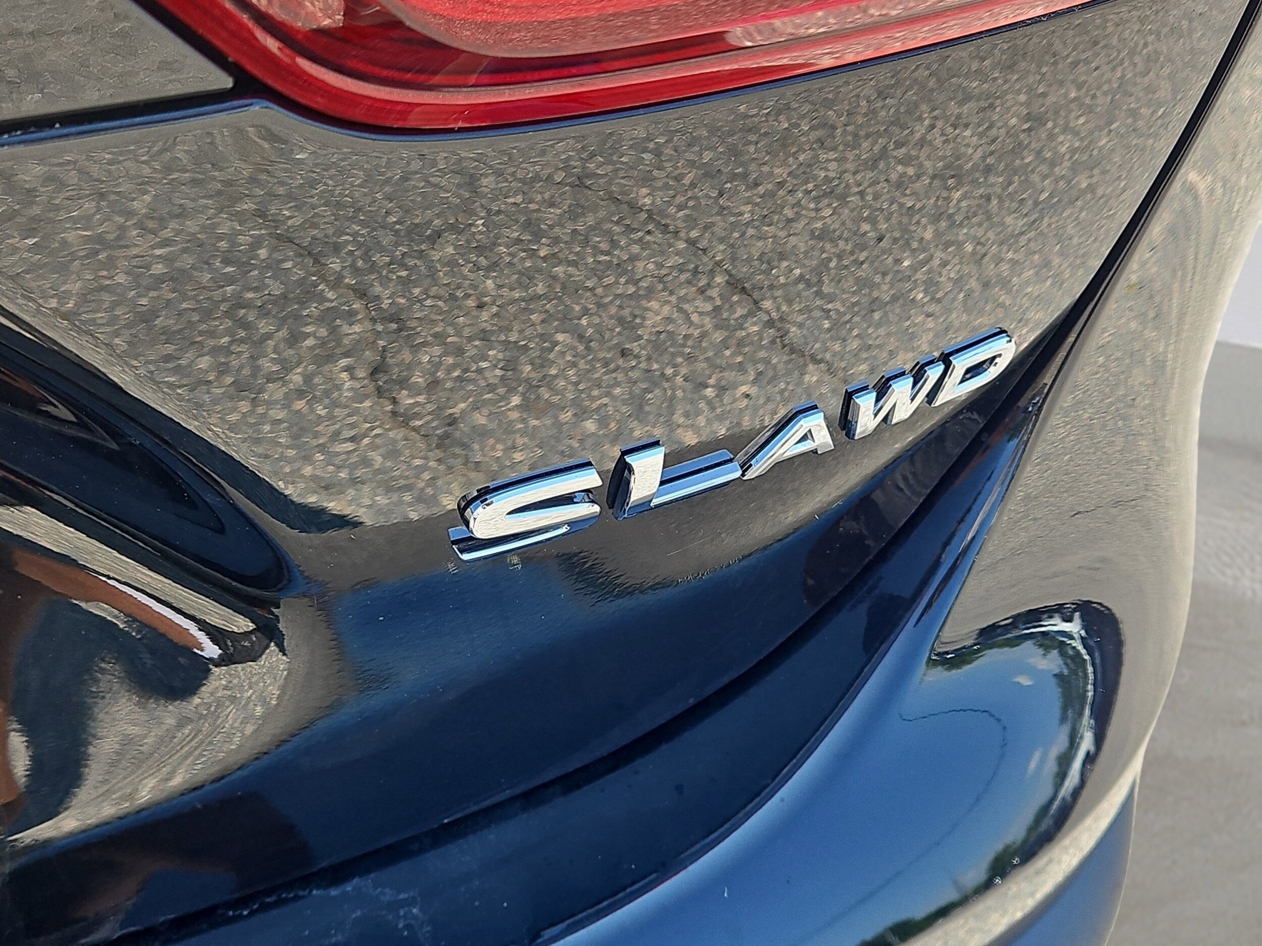 2022 Nissan Rogue Sport SL photo 3