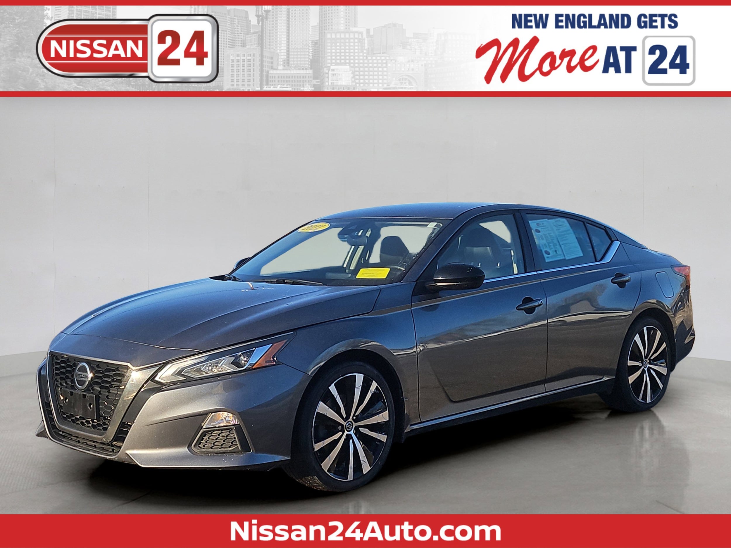 2022 Nissan Altima SR