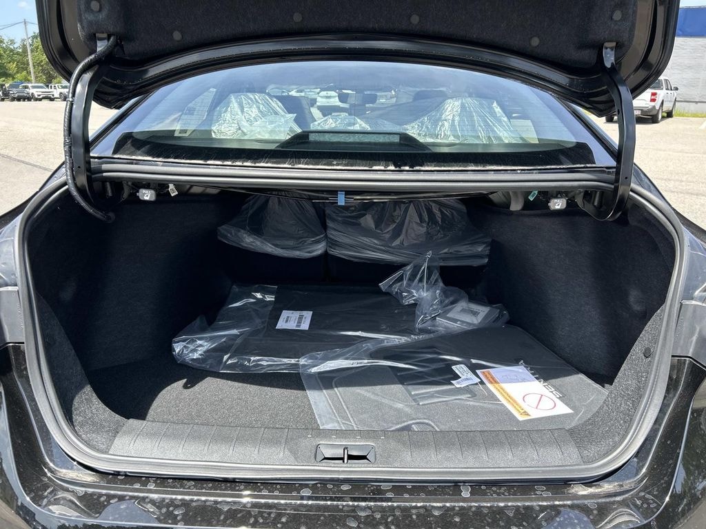 New 2026 Nissan Sentra SR Sedan