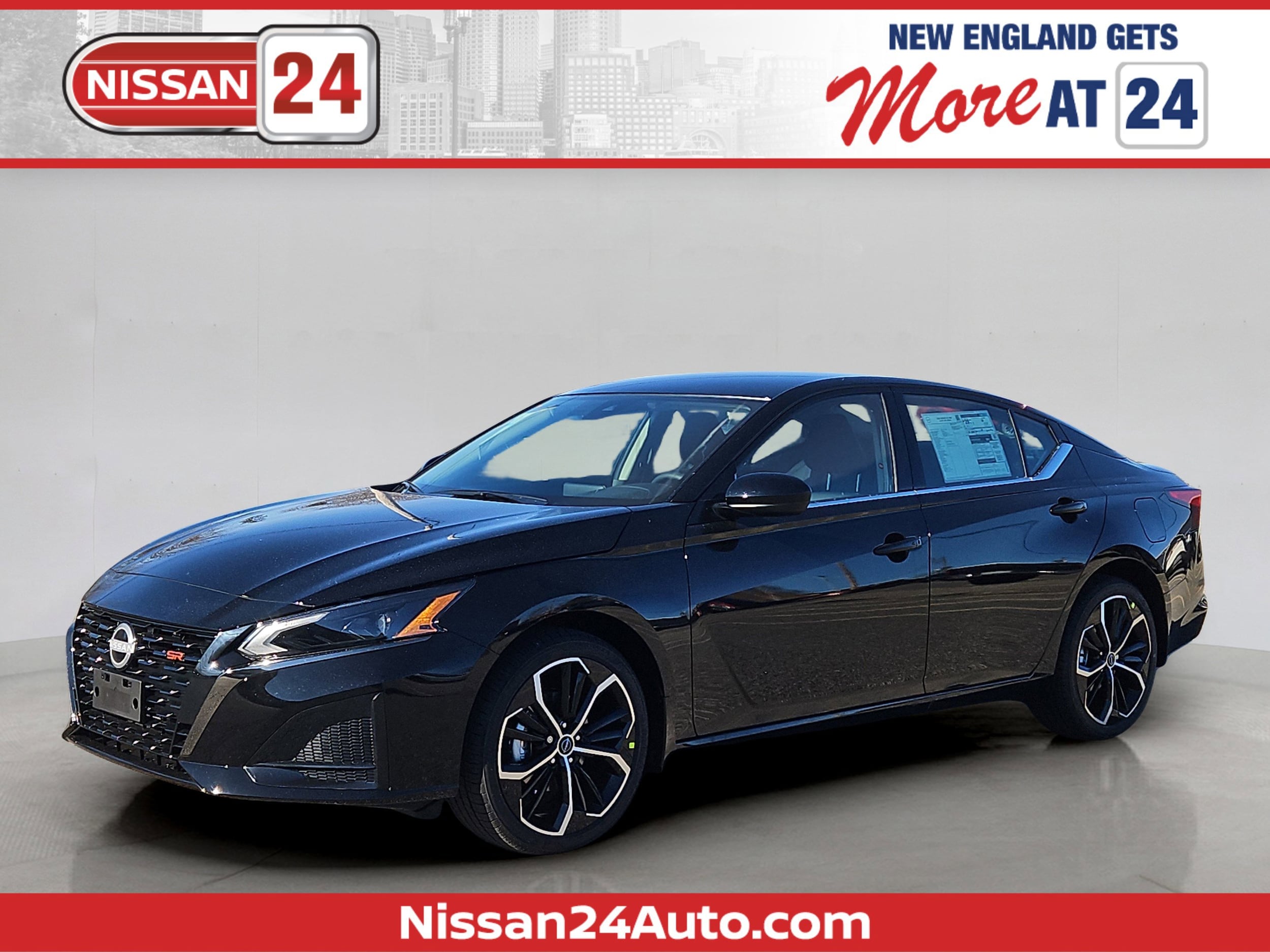 2025 Nissan Altima SR's photo