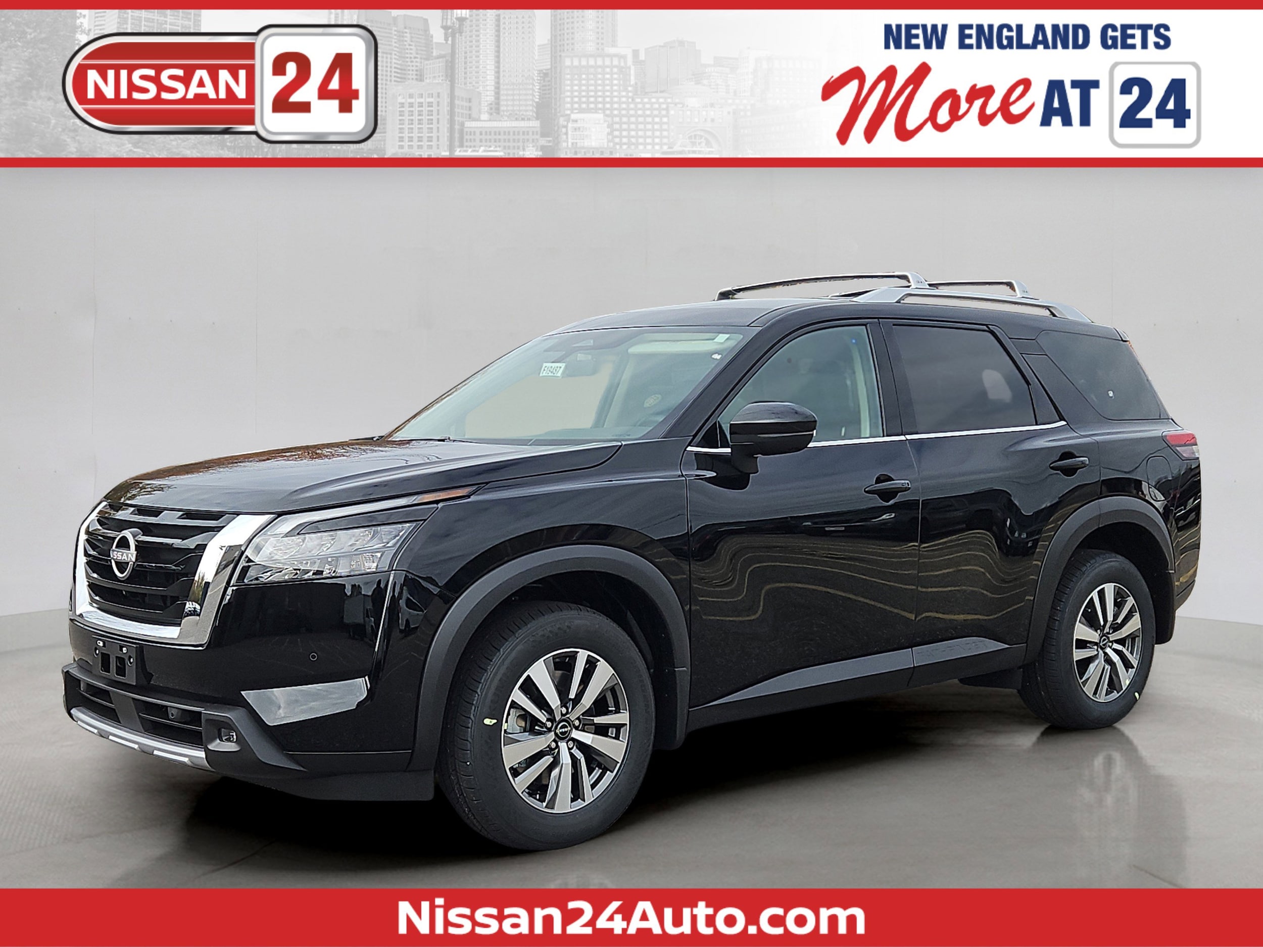 2025 Nissan Pathfinder SL's photo