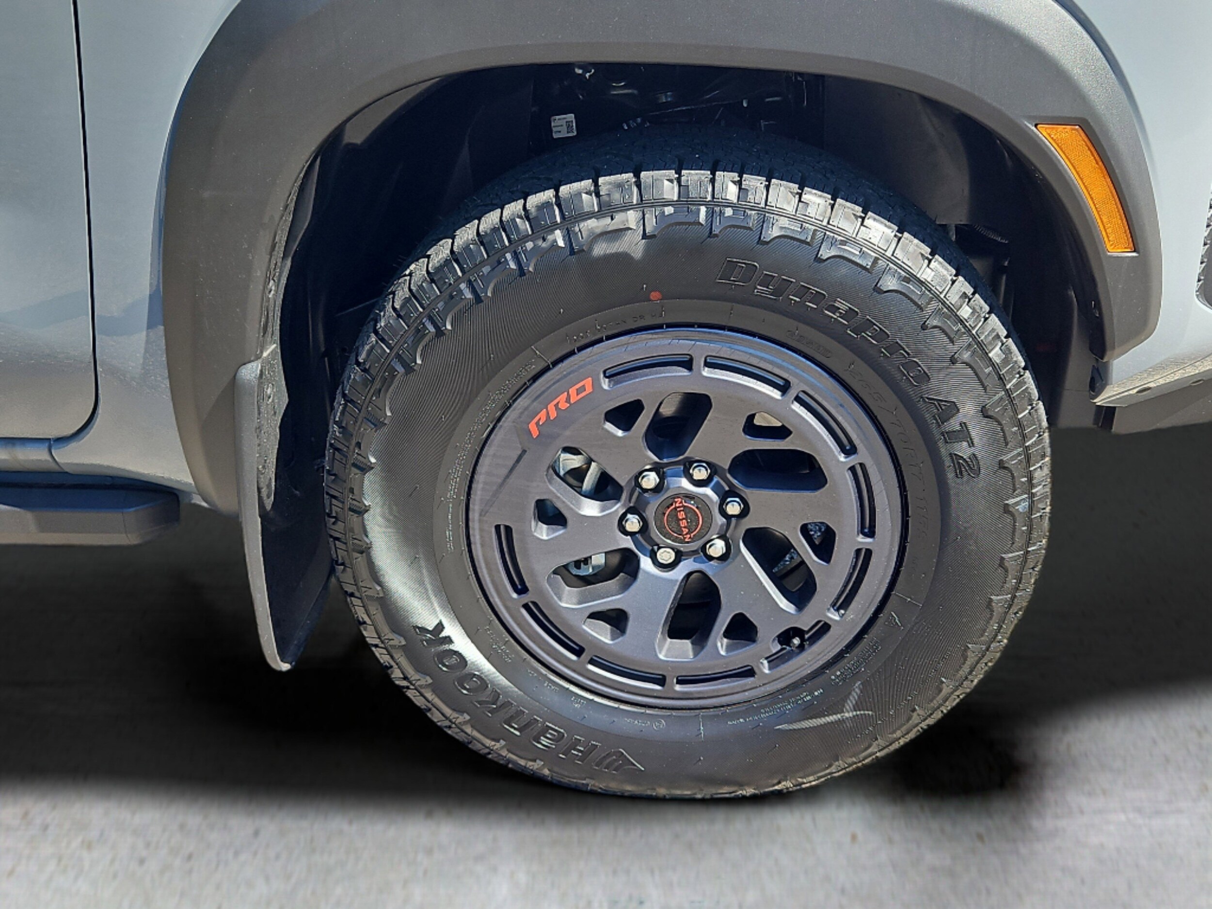 2025 Nissan Frontier PRO-4X photo 4