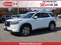 2025 Nissan Pathfinder Platinum 4WD SUV