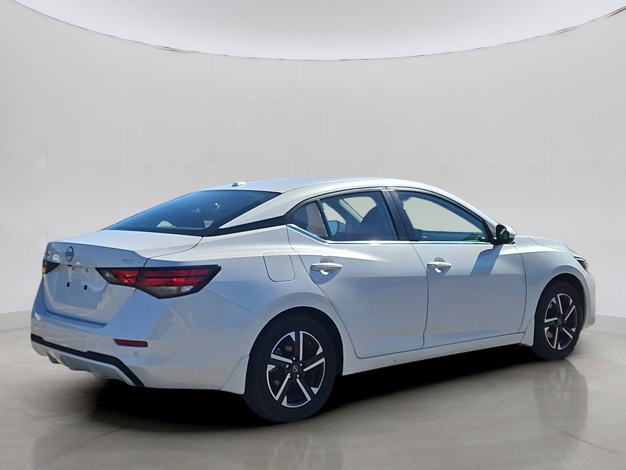 2024 Nissan Sentra SV photo 3