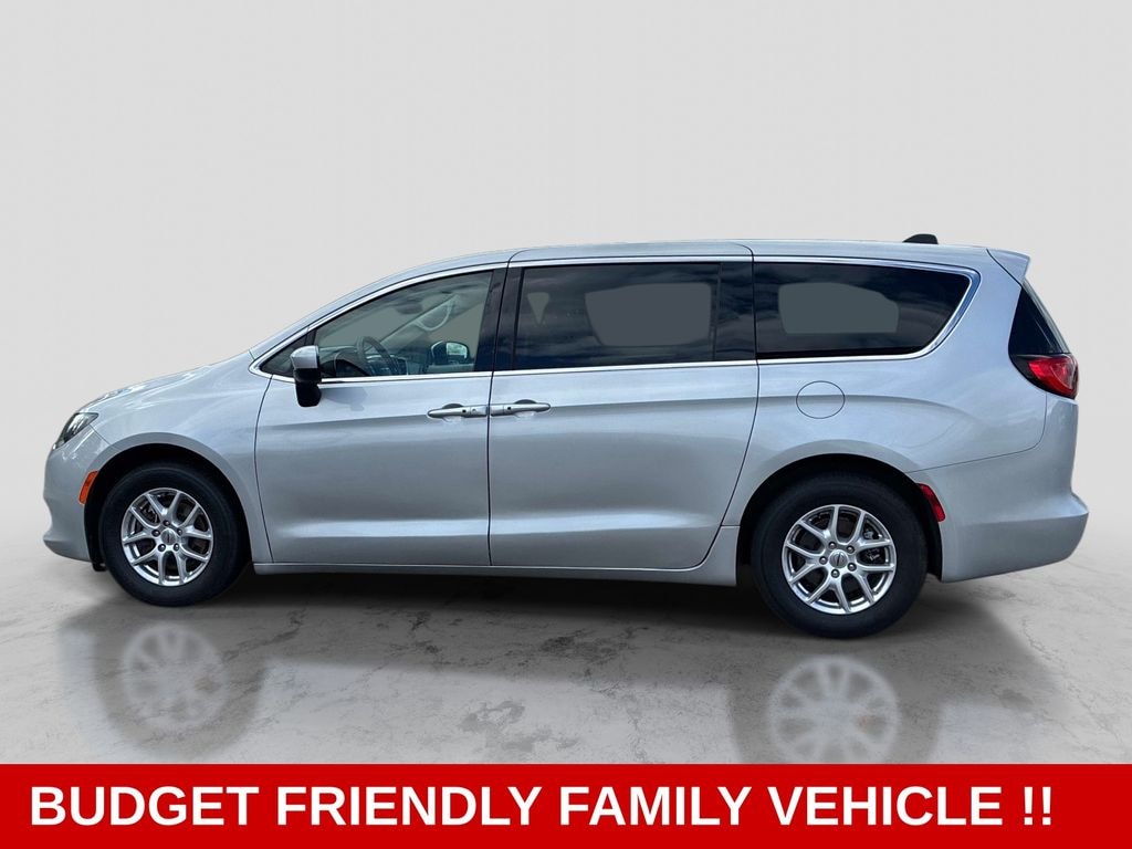Used 2023 Chrysler Voyager LX Minivan/Van