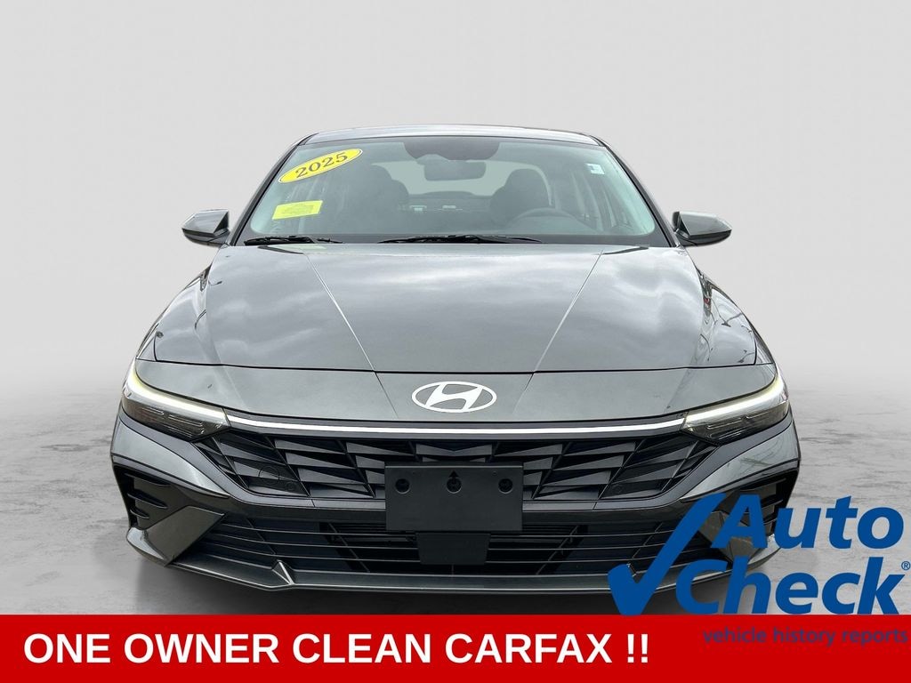 Used 2025 Hyundai Elantra SEL Convenience Sedan