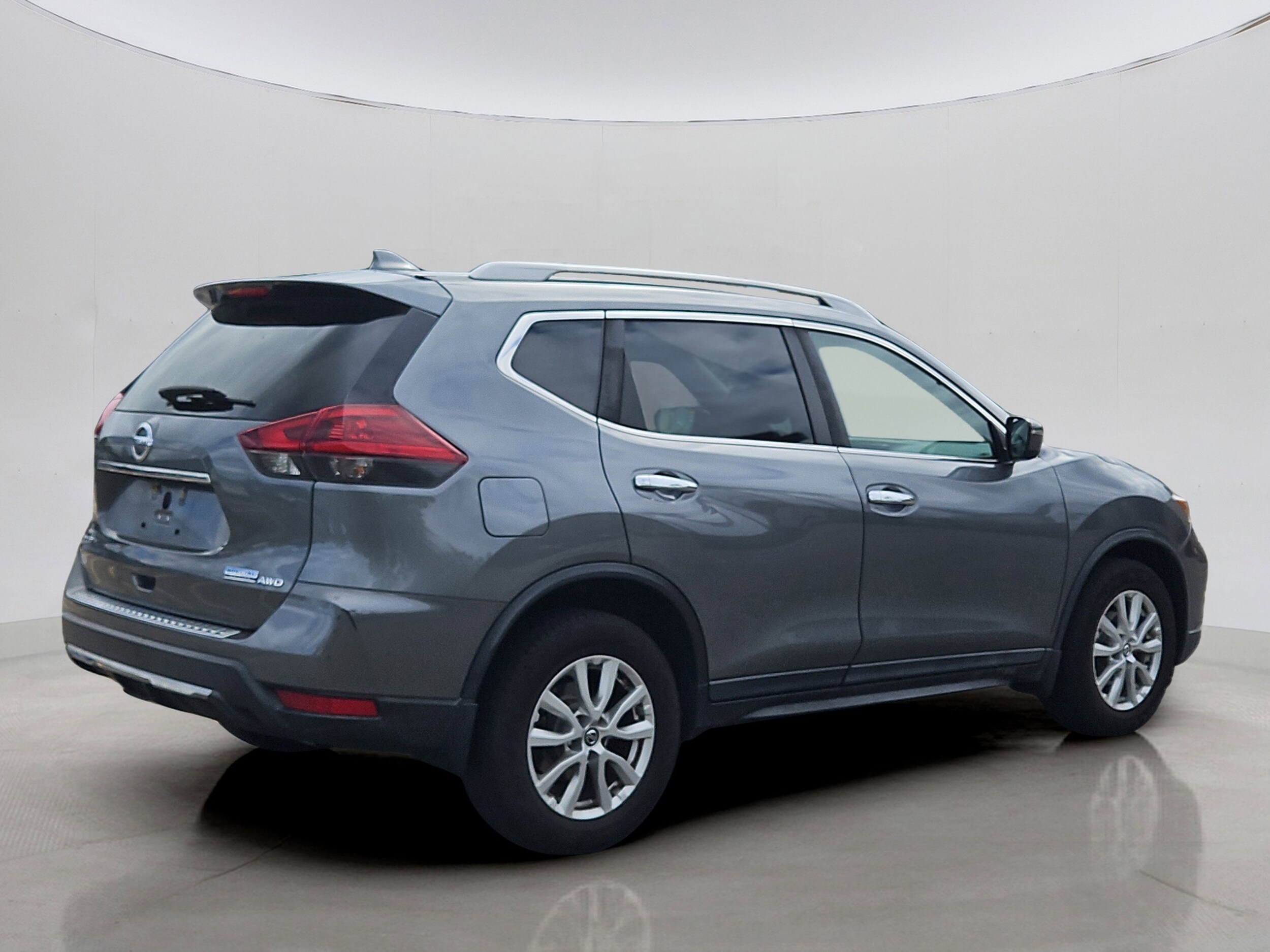 2020 Nissan Rogue S photo 3