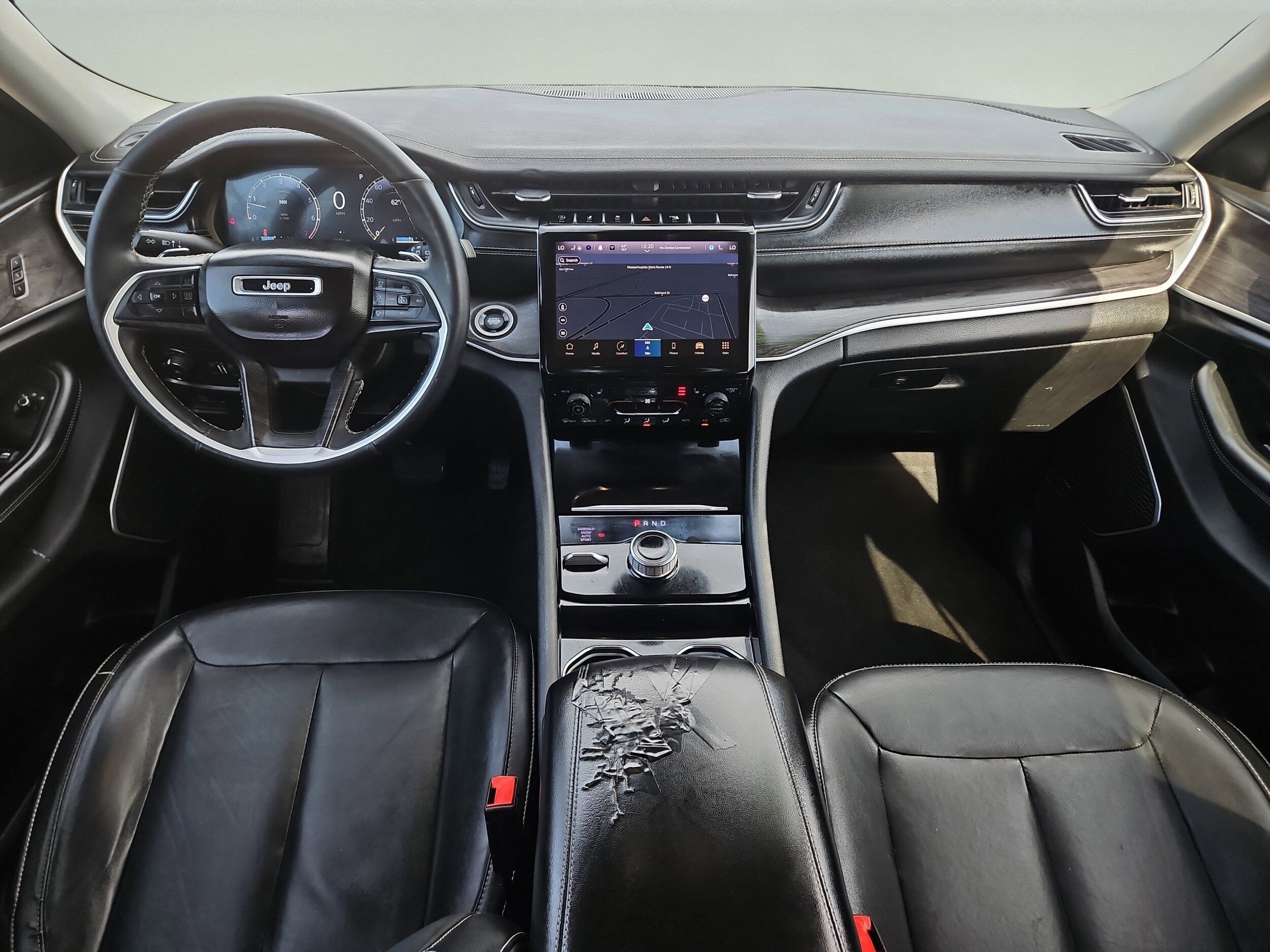 2021 Jeep Grand Cherokee Limited photo 2
