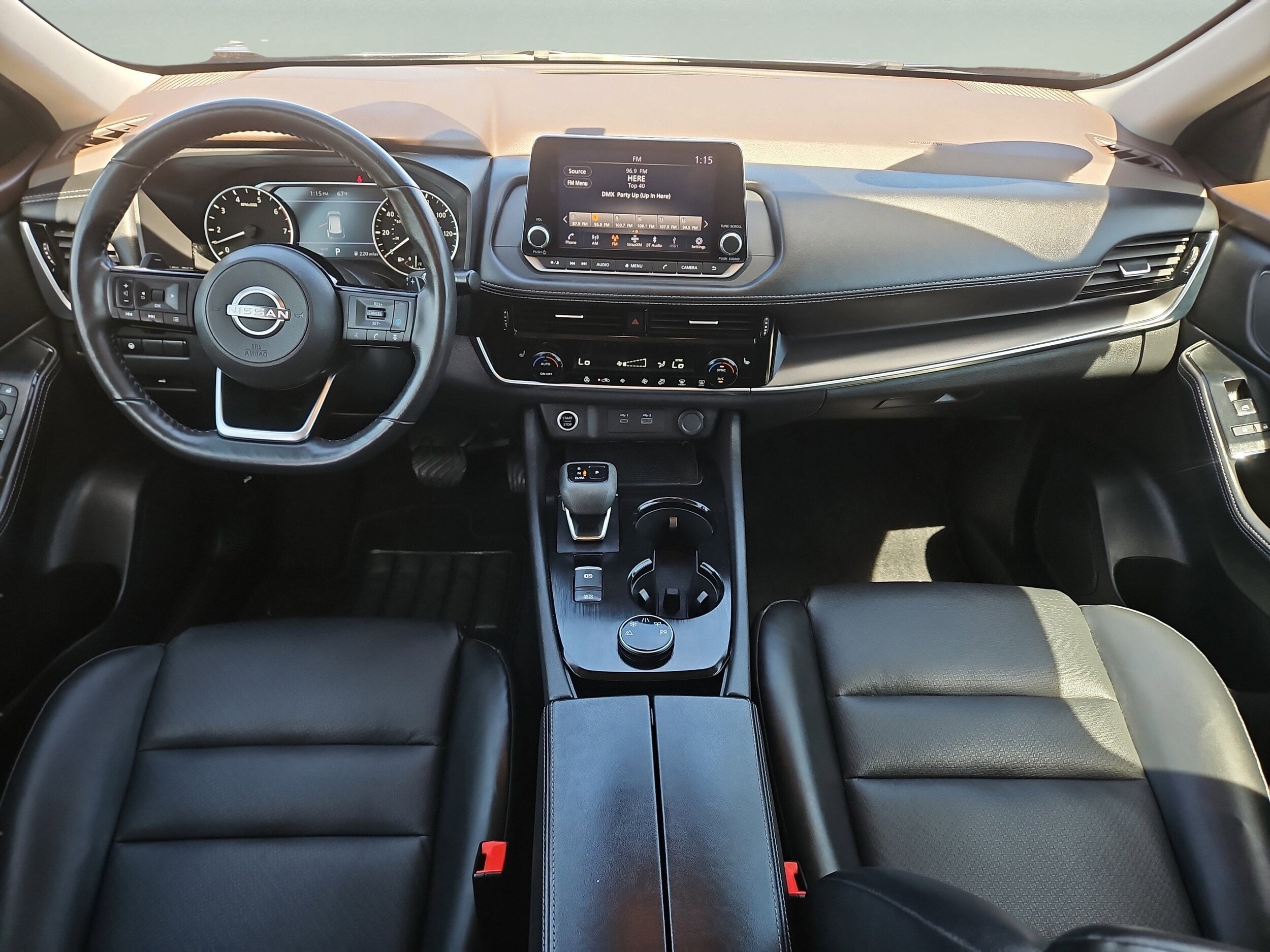 2023 Nissan Rogue SV photo 2