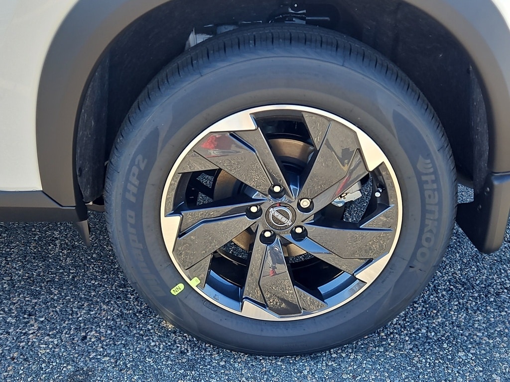 New 2026 Nissan Rogue SV