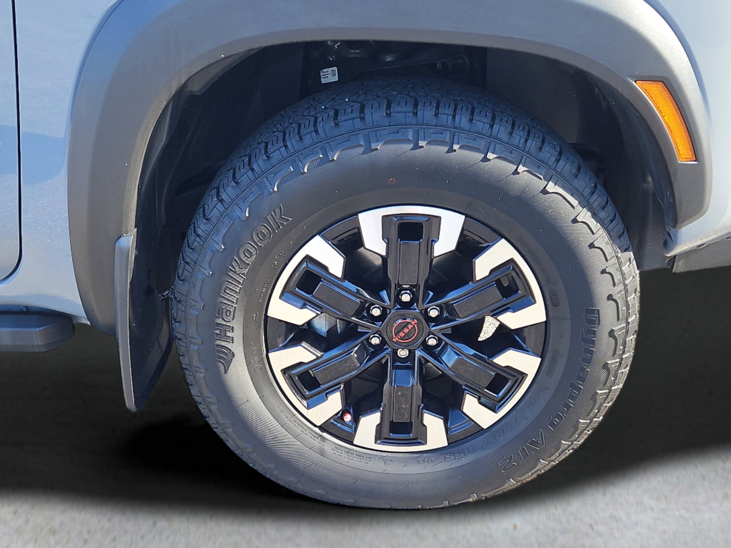 2024 Nissan Frontier PRO-4X photo 3