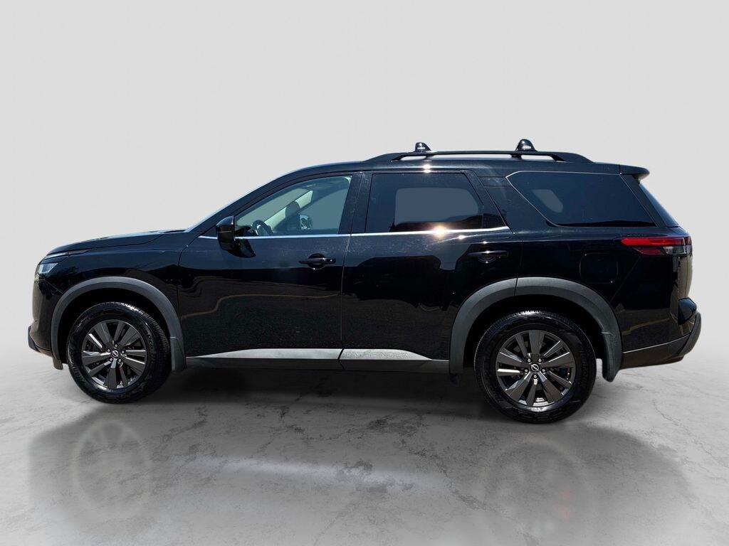 Used 2022 Nissan Pathfinder SV SUV