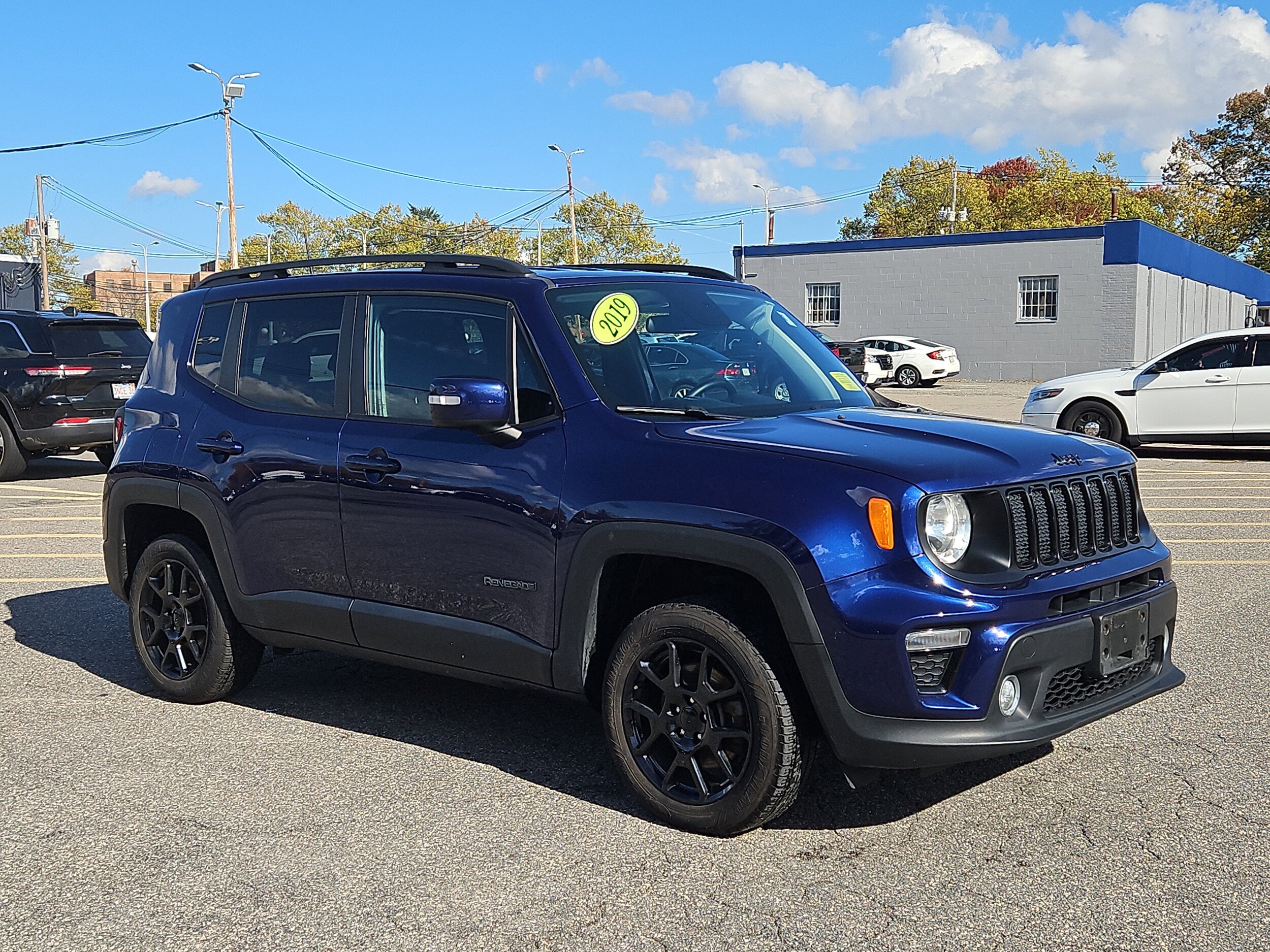 2019 Jeep Renegade Latitude photo 2