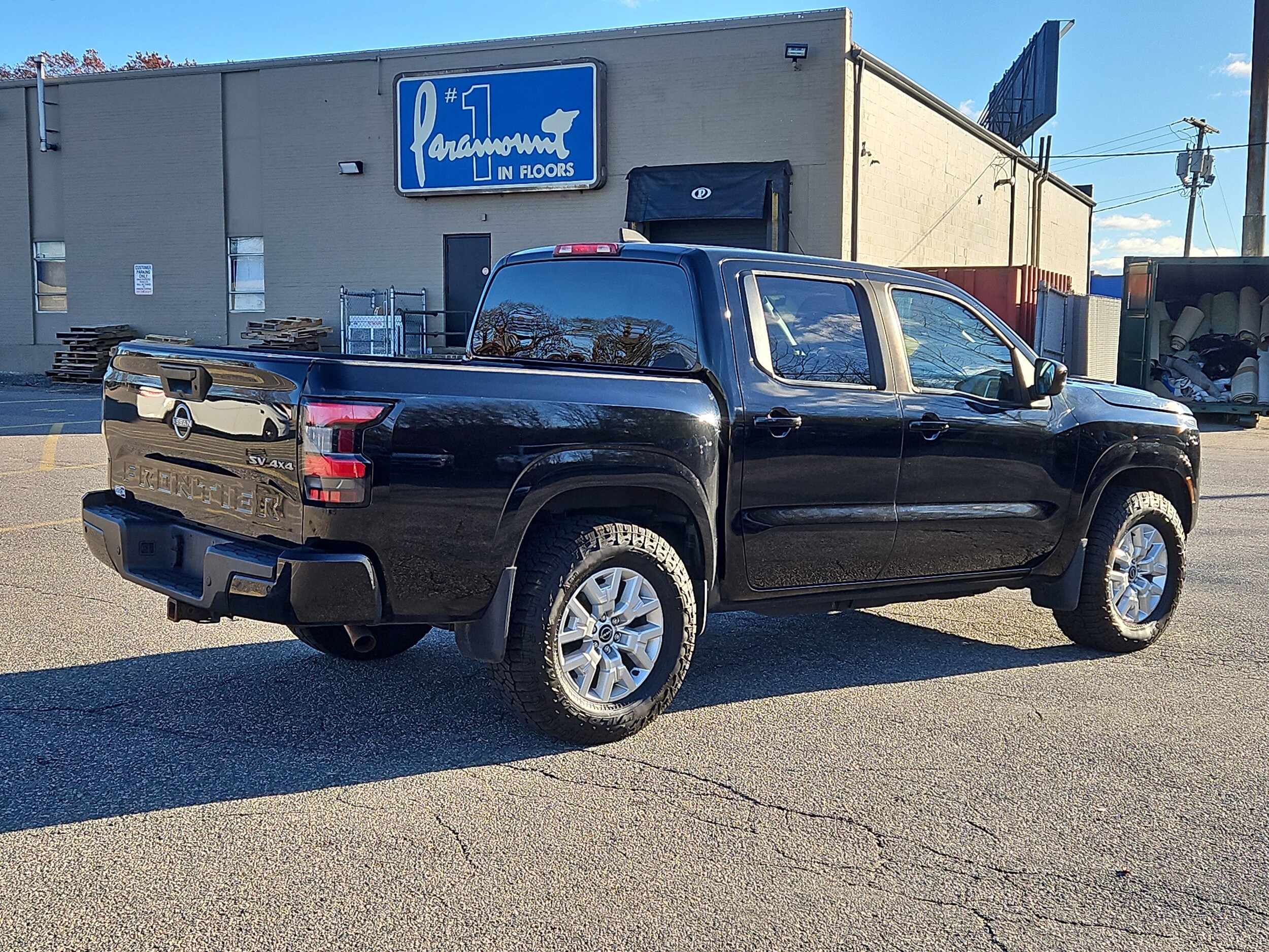 2022 Nissan Frontier SV photo 4