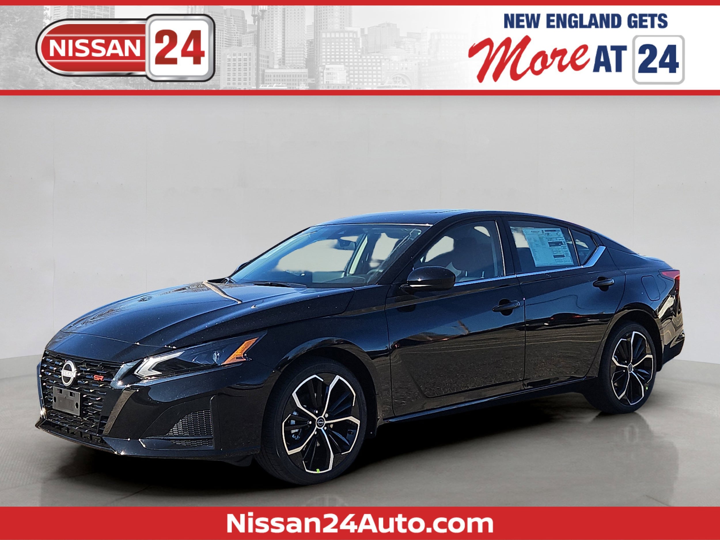 2025 Nissan Altima SR's photo