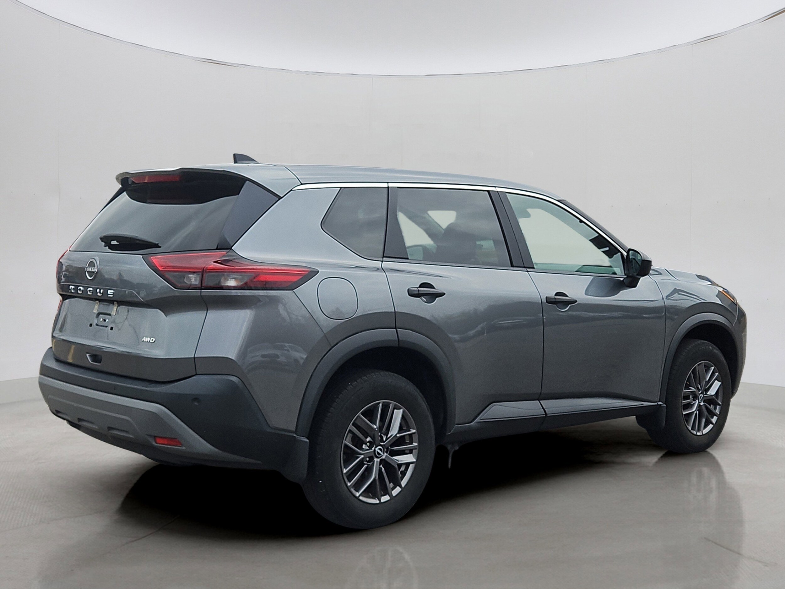 2023 Nissan Rogue S photo 2