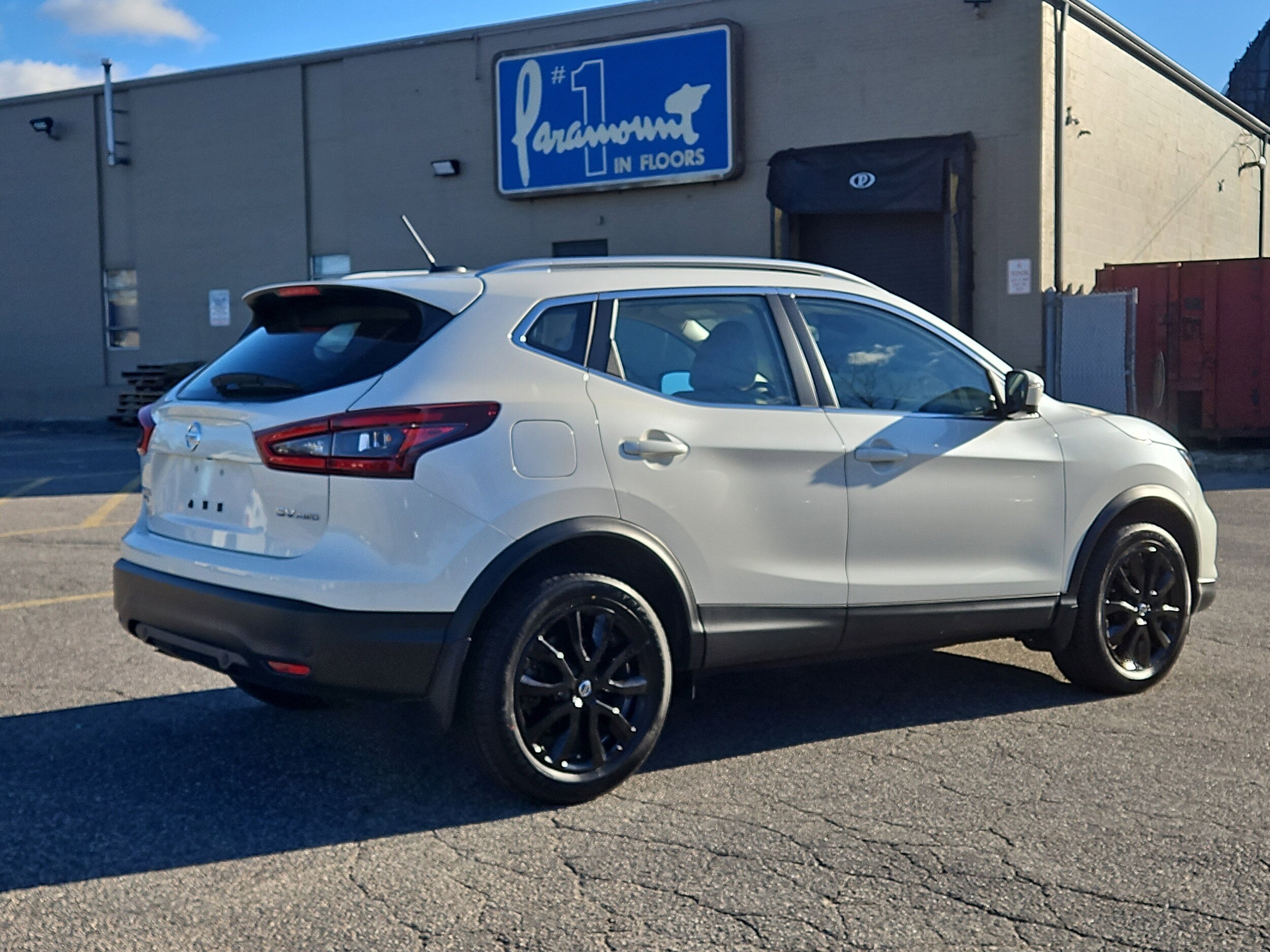 2022 Nissan Rogue Sport SV photo 4