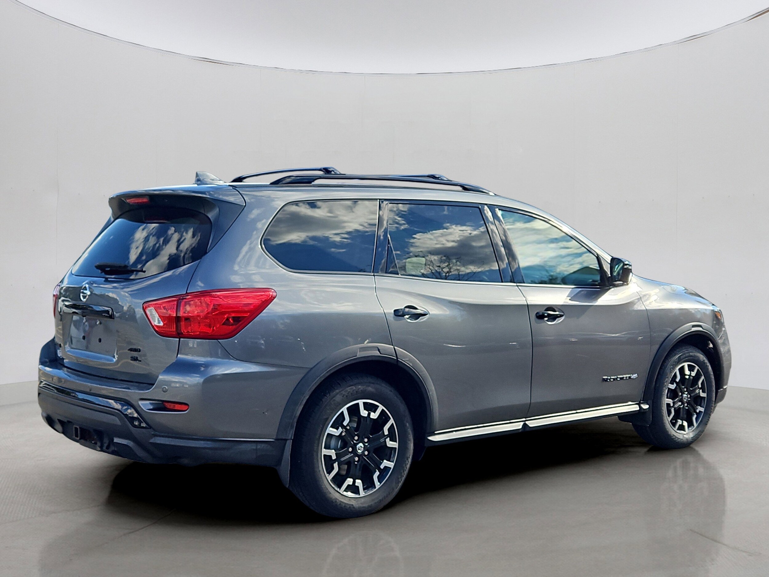 2020 Nissan Pathfinder SL Rock Creek photo 3