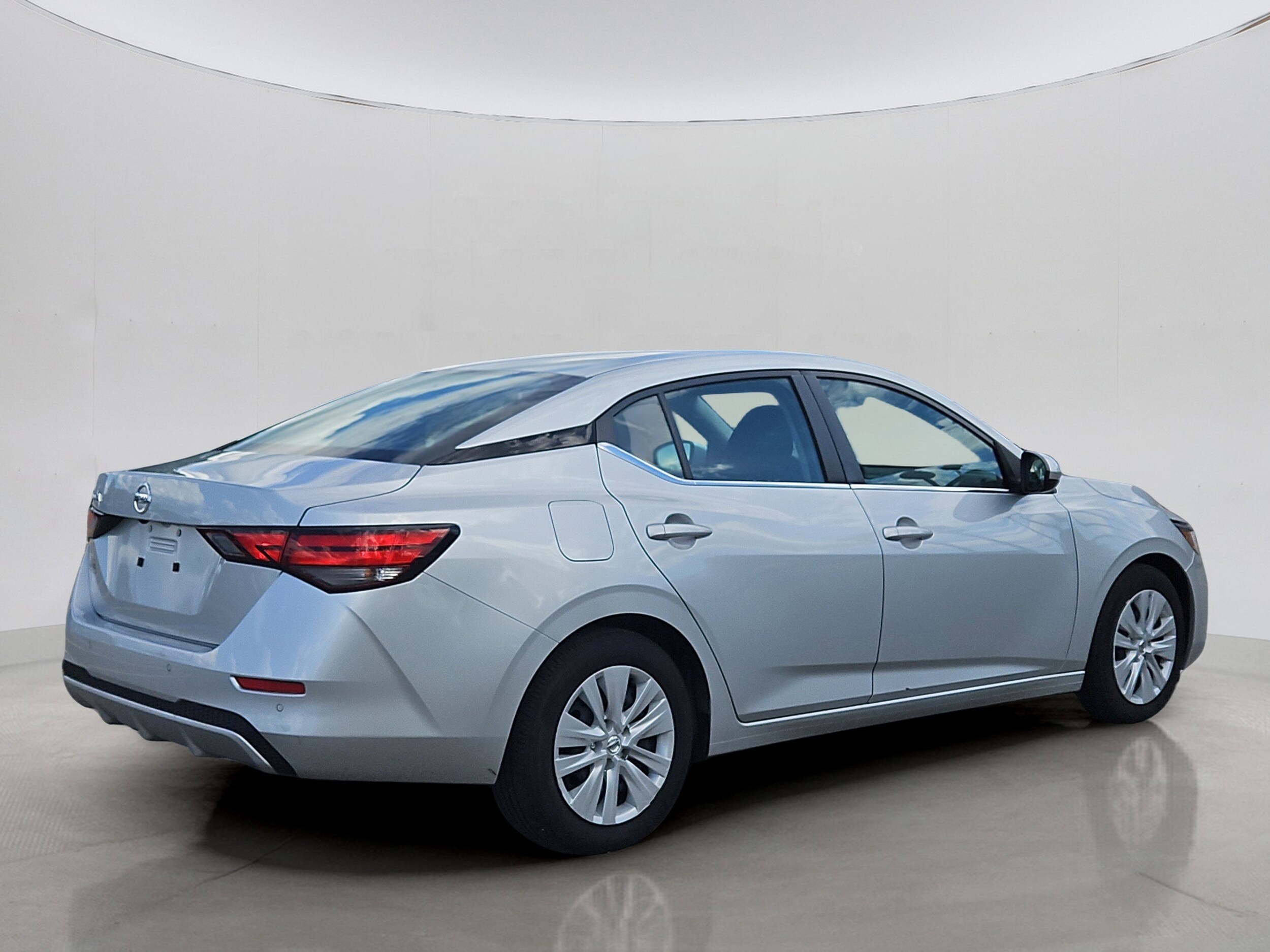 2023 Nissan Sentra S photo 3