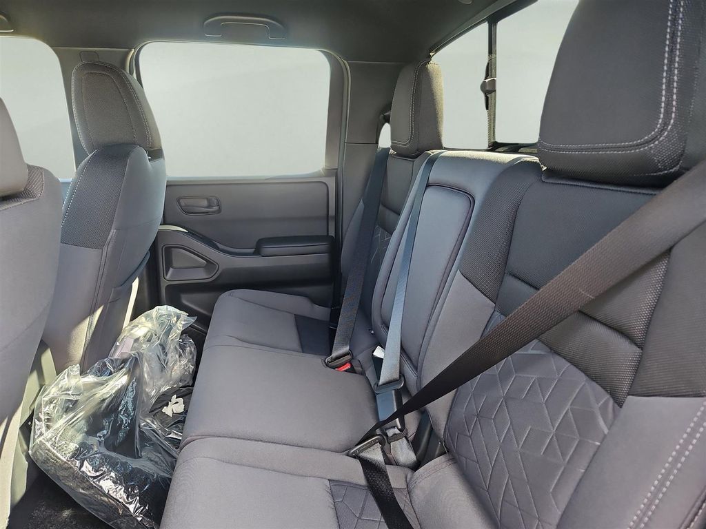 2026 Nissan Frontier SV - Photo 17