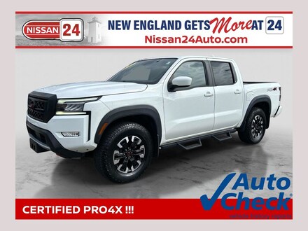 2022 Nissan Frontier PRO-4X Truck